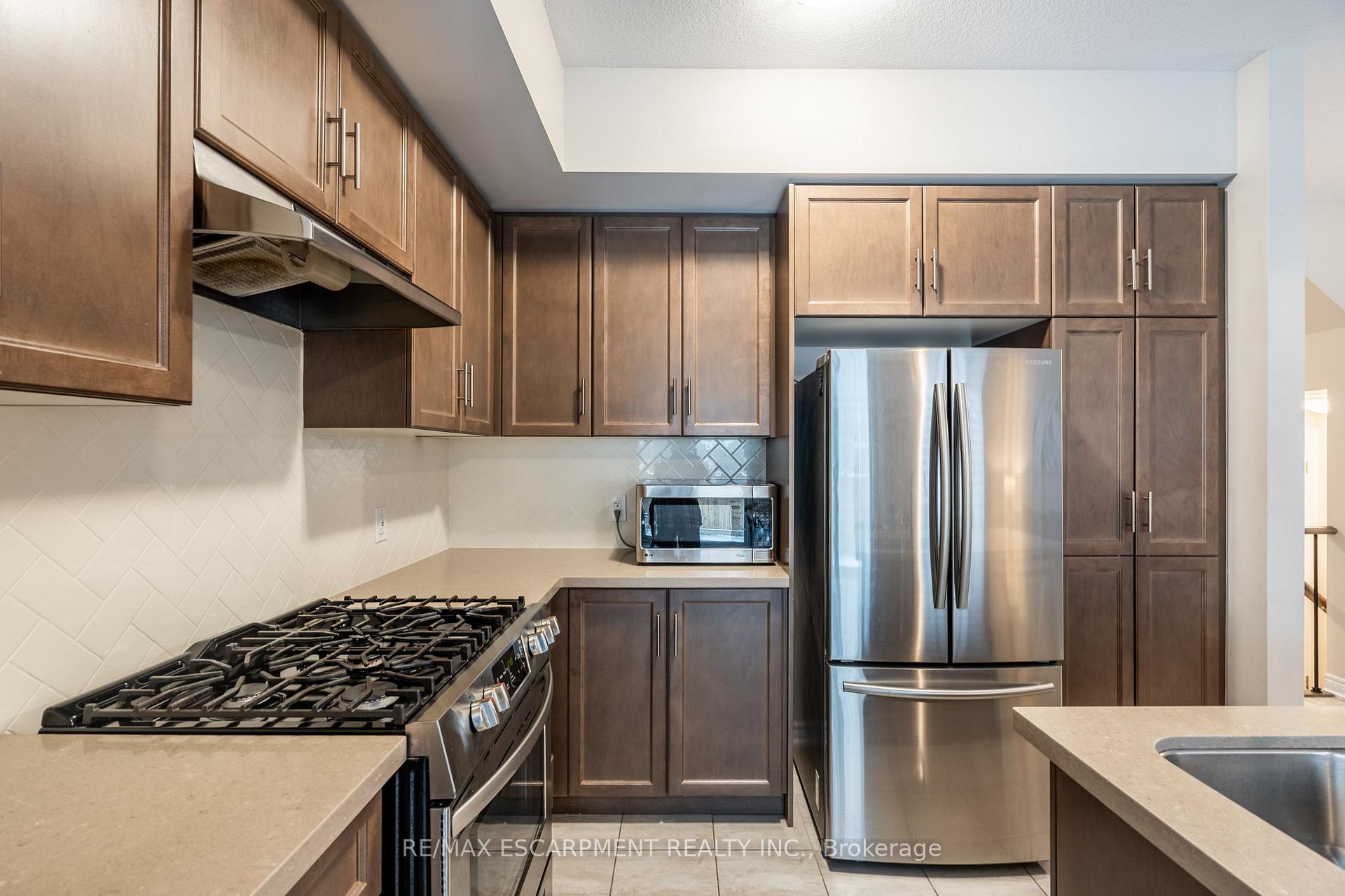 Photo 9 of 66 Pelican Lane, Hamilton, Vincent — HOMEH