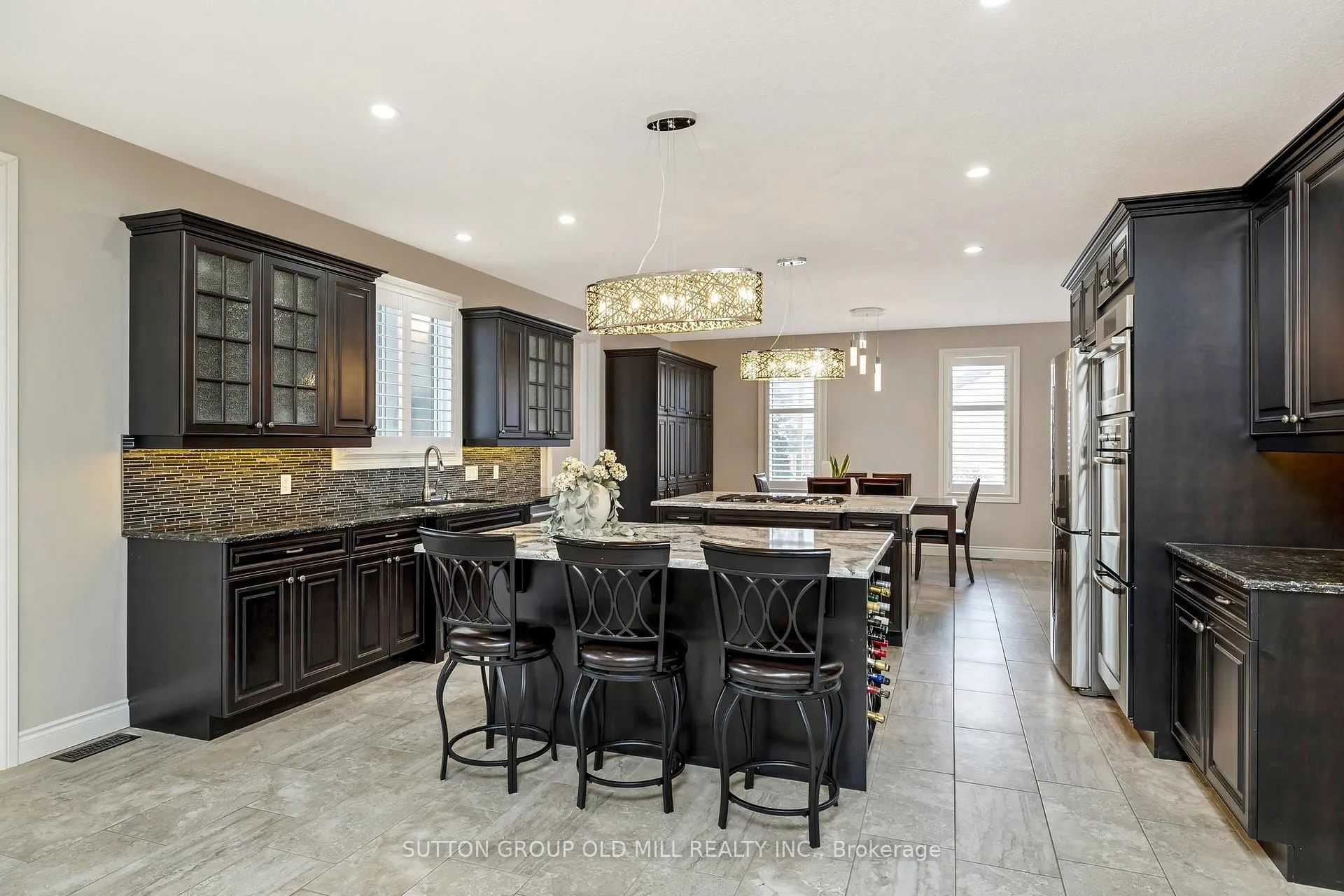 Photo 12 of 17 Miller Drive, Hamilton, Ancaster — HOMEH