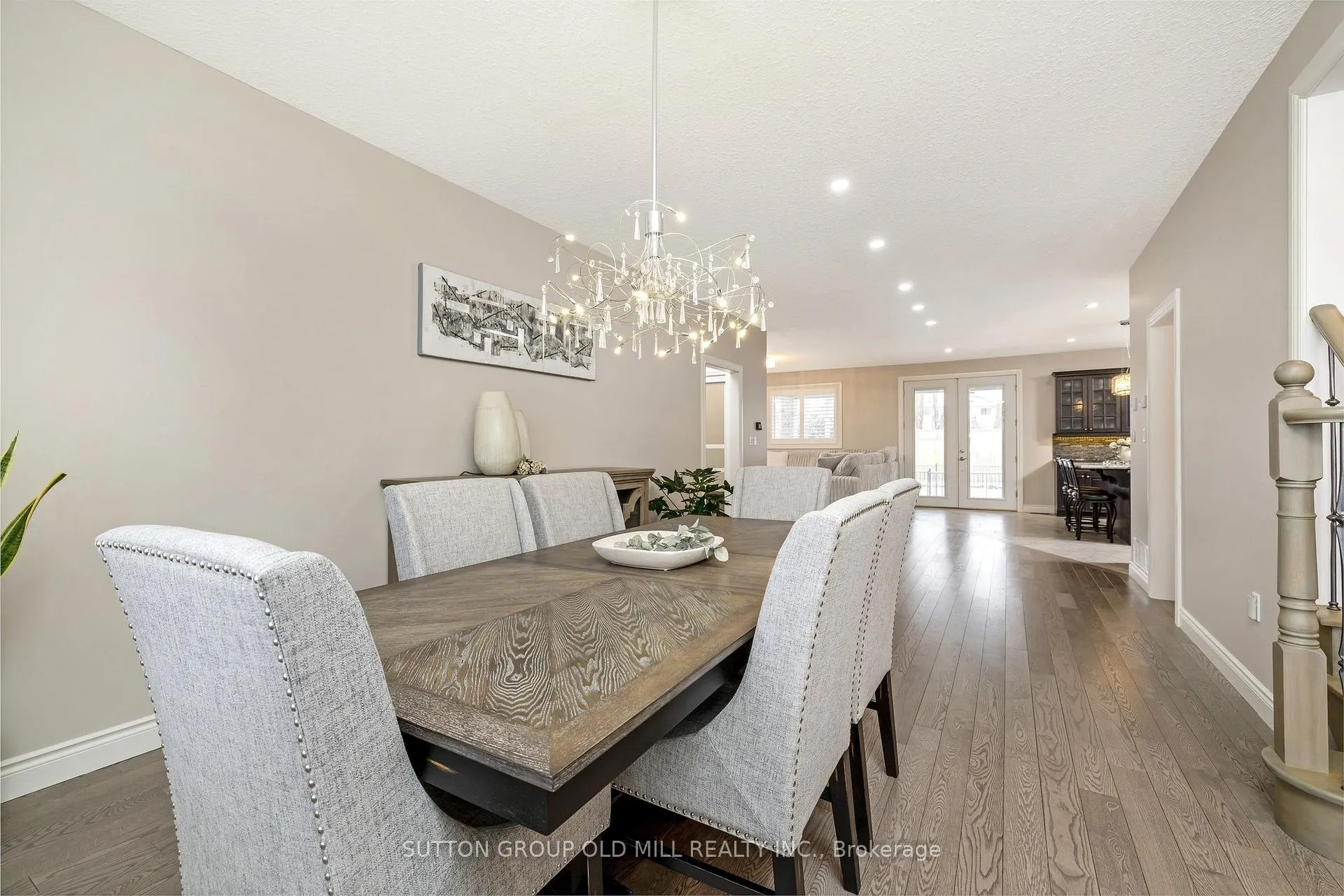 Photo 18 of 17 Miller Drive, Hamilton, Ancaster — HOMEH