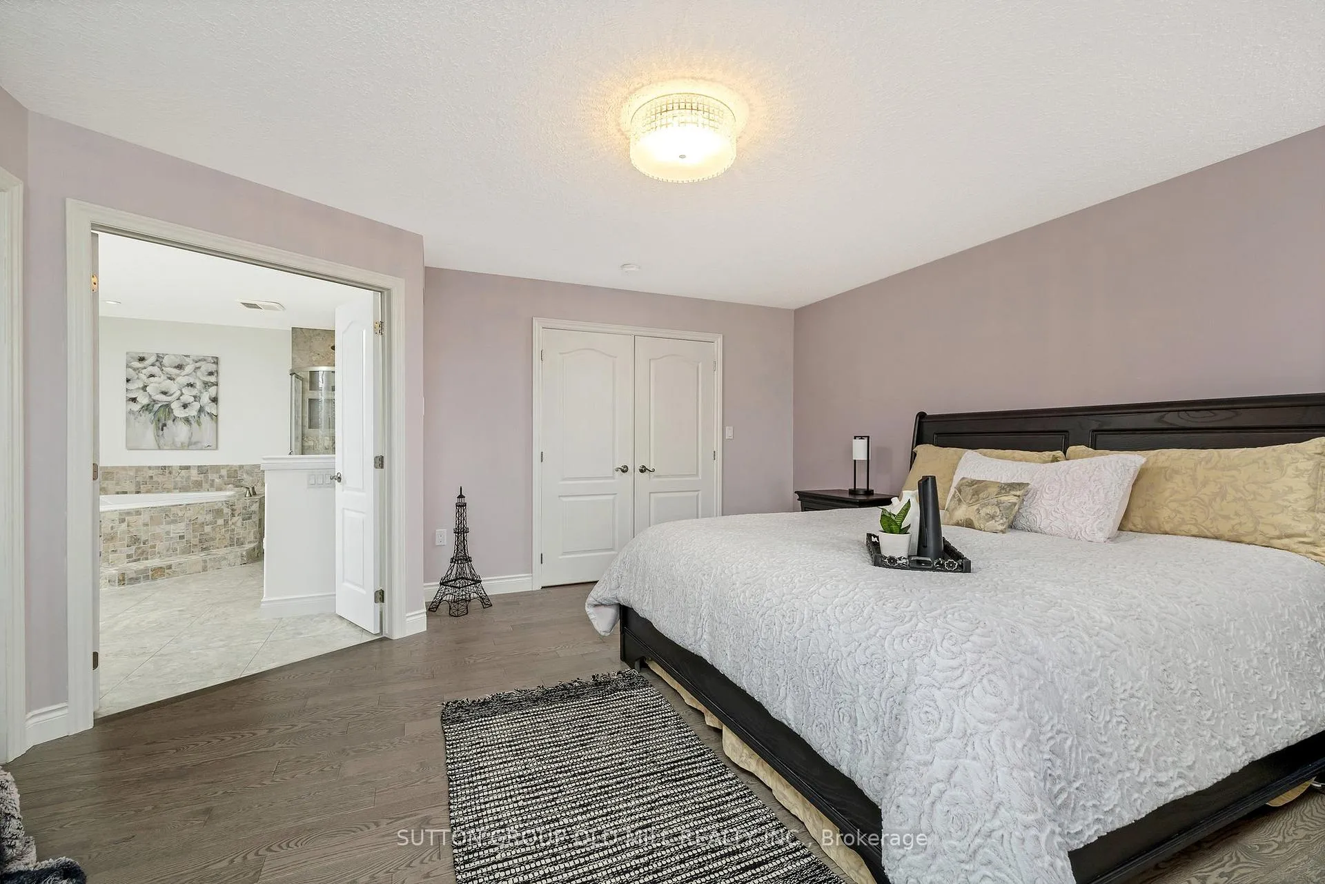 Photo 29 of 17 Miller Drive, Hamilton, Ancaster — HOMEH