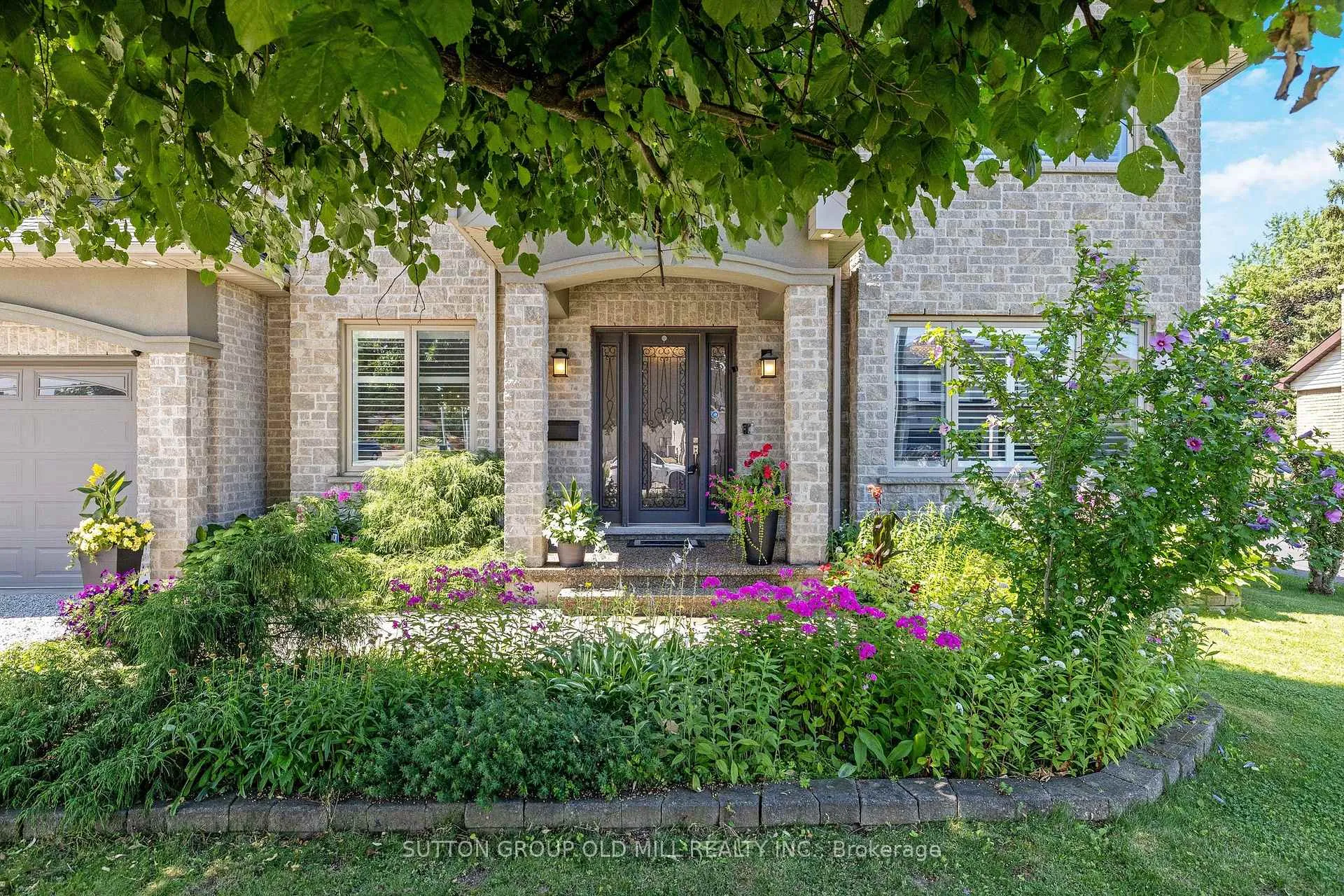 Photo 50 of 17 Miller Drive, Hamilton, Ancaster — HOMEH