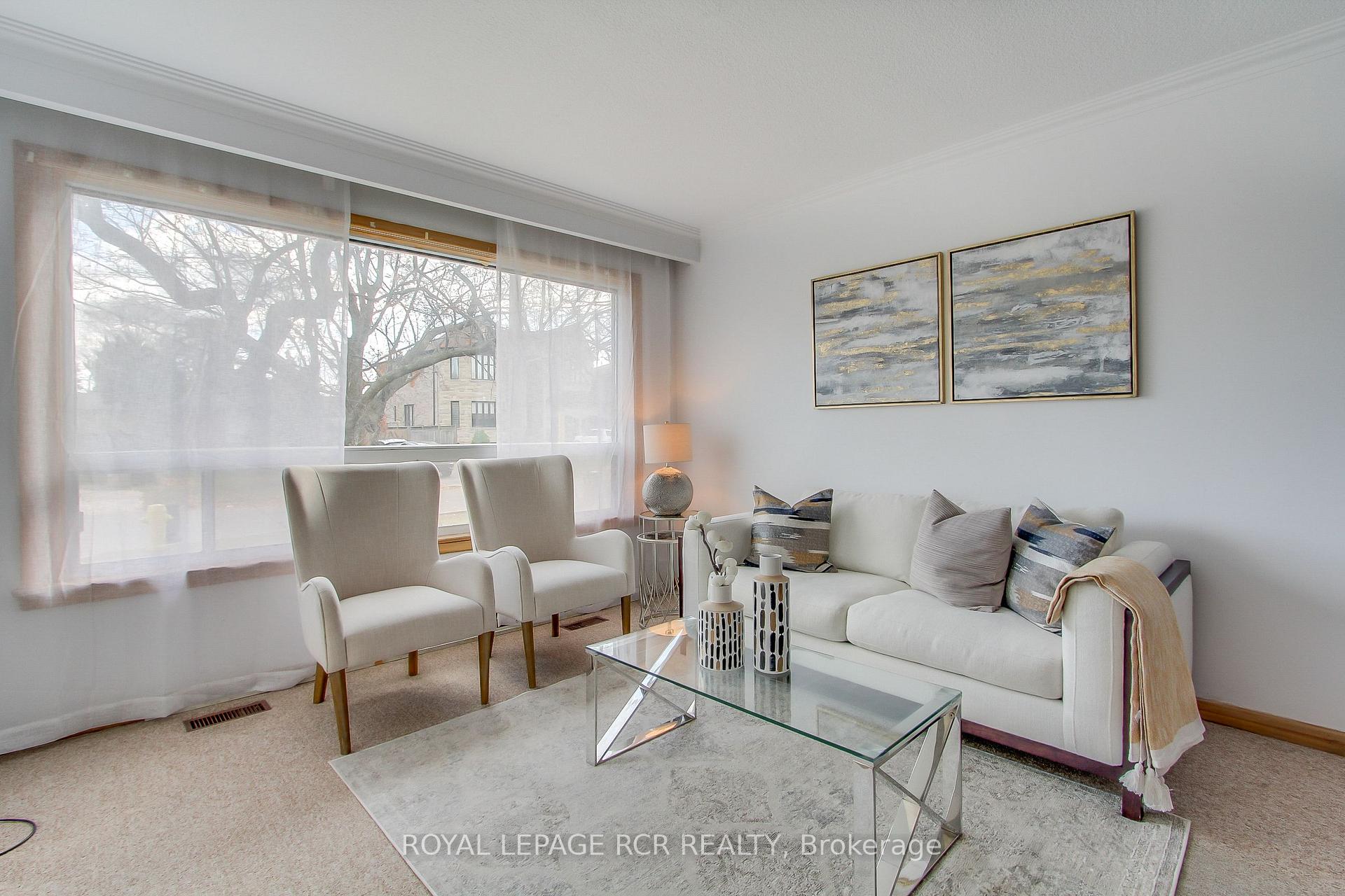 Photo 7 of 32 Graylee Avenue, Scarborough, Eglinton East — HOMEH