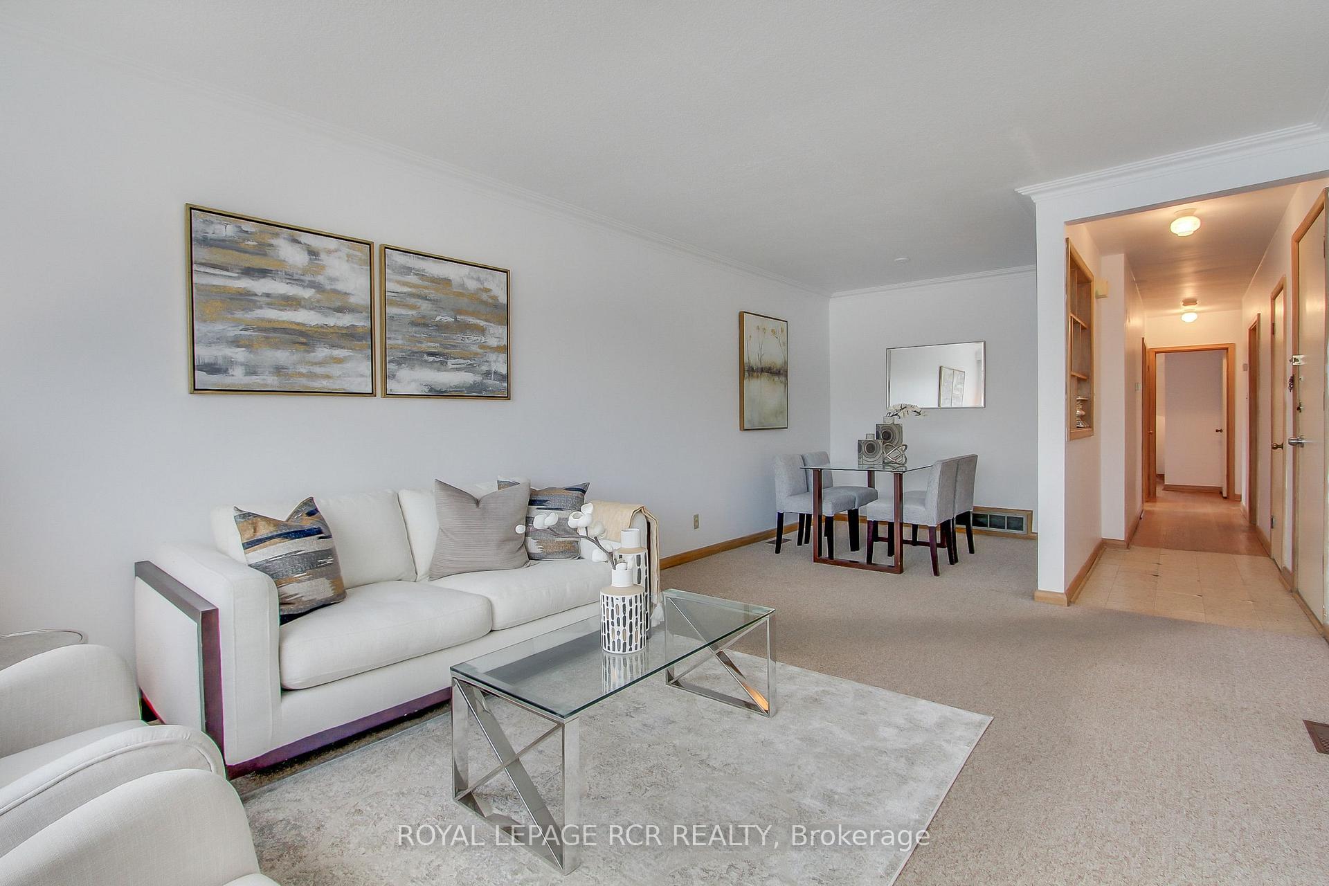 Photo 15 of 32 Graylee Avenue, Scarborough, Eglinton East — HOMEH