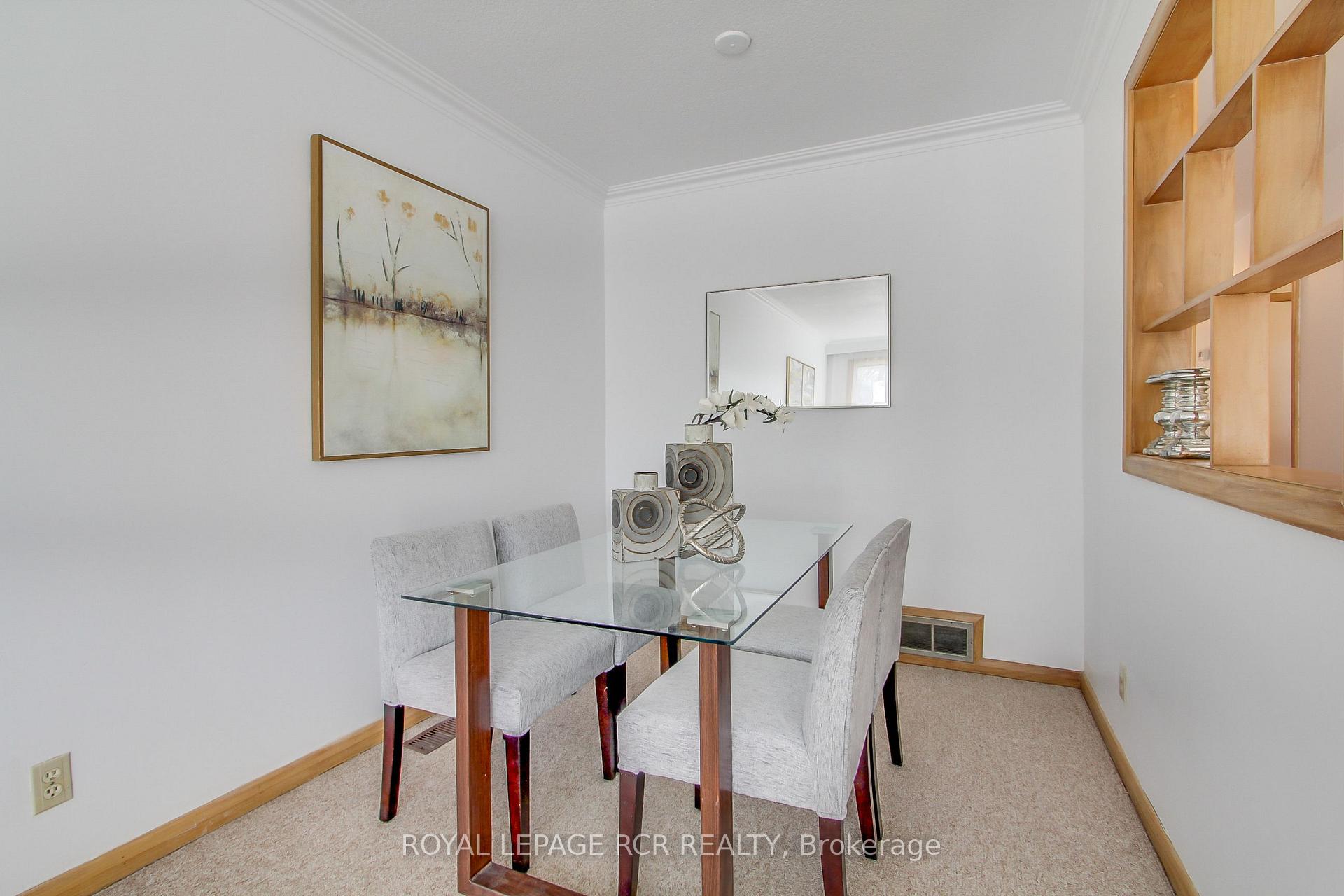 Photo 14 of 32 Graylee Avenue, Scarborough, Eglinton East — HOMEH