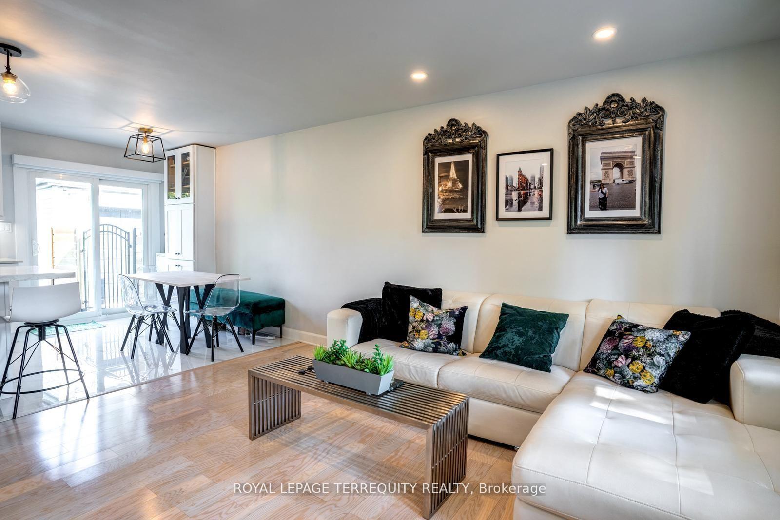 Photo 3 of 390 Little Avenue, Barrie, Allandale — HOMEH