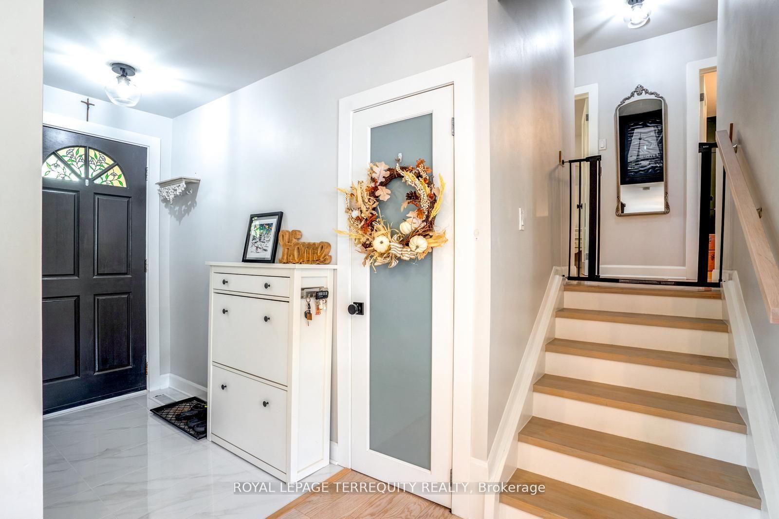 Photo 12 of 390 Little Avenue, Barrie, Allandale — HOMEH