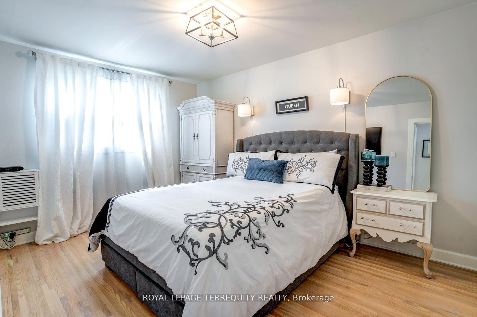 Photo 9 of 390 Little Avenue, Barrie, Allandale — HOMEH