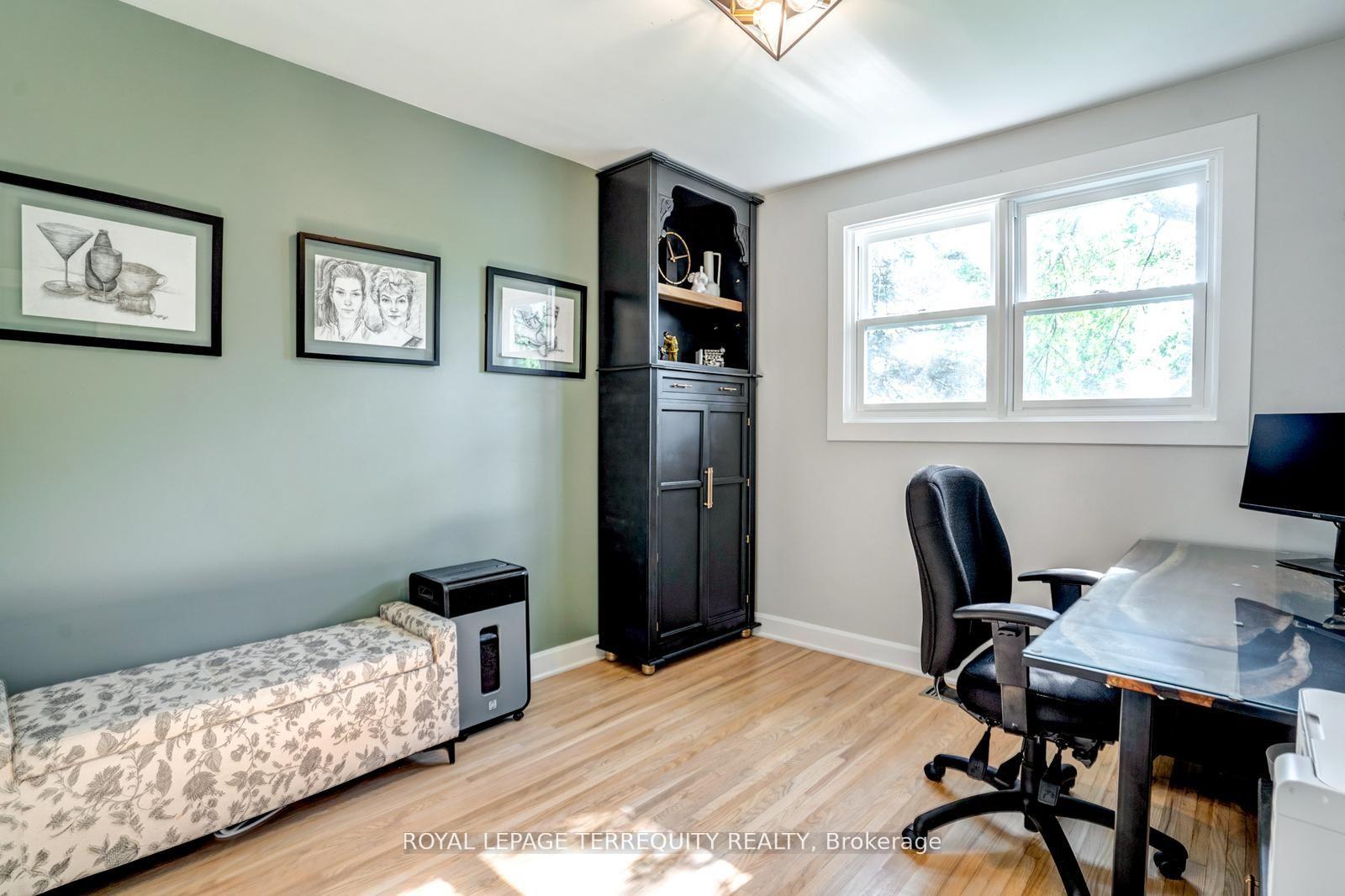Photo 21 of 390 Little Avenue, Barrie, Allandale — HOMEH