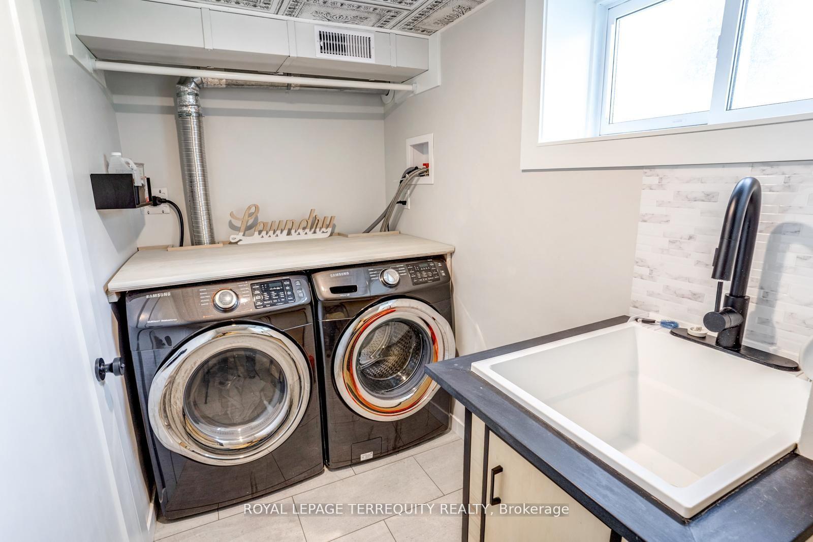 Photo 16 of 390 Little Avenue, Barrie, Allandale — HOMEH