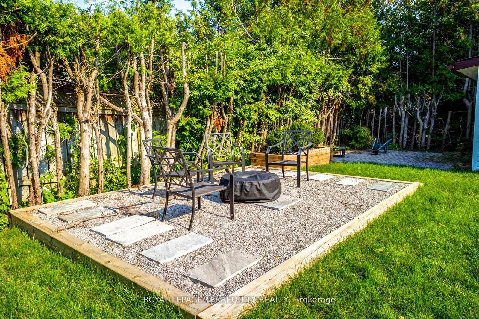 Photo 29 of 390 Little Avenue, Barrie, Allandale — HOMEH