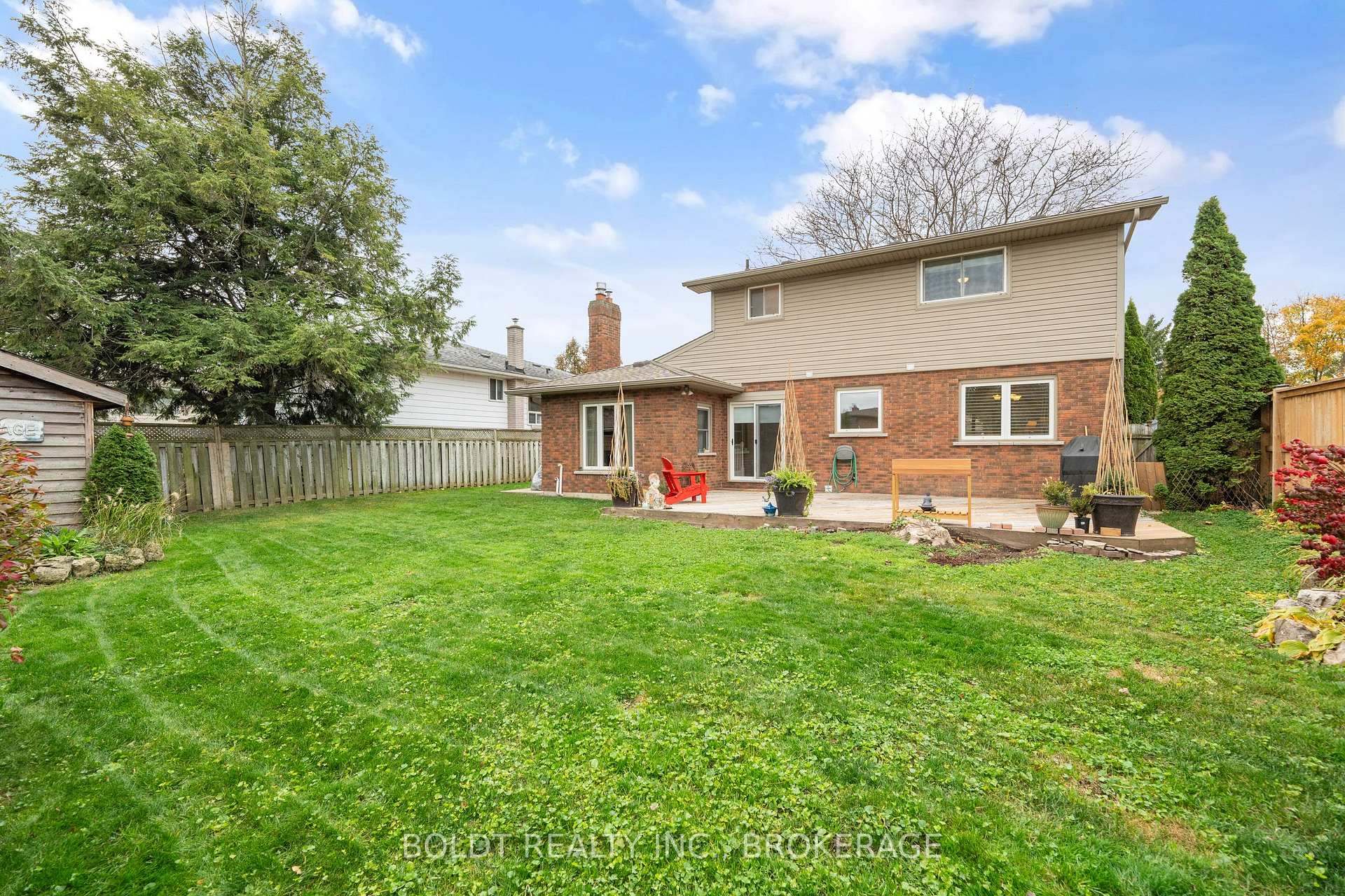Photo 5 of 54 Belair Drive, St. Catharines, Port Dalhousie — HOMEH
