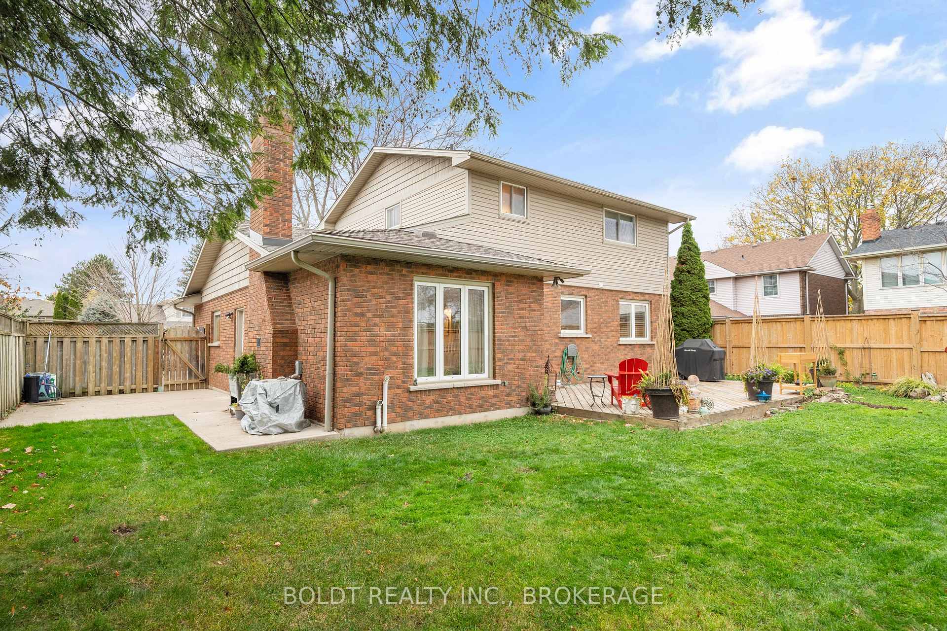Photo 10 of 54 Belair Drive, St. Catharines, Port Dalhousie — HOMEH