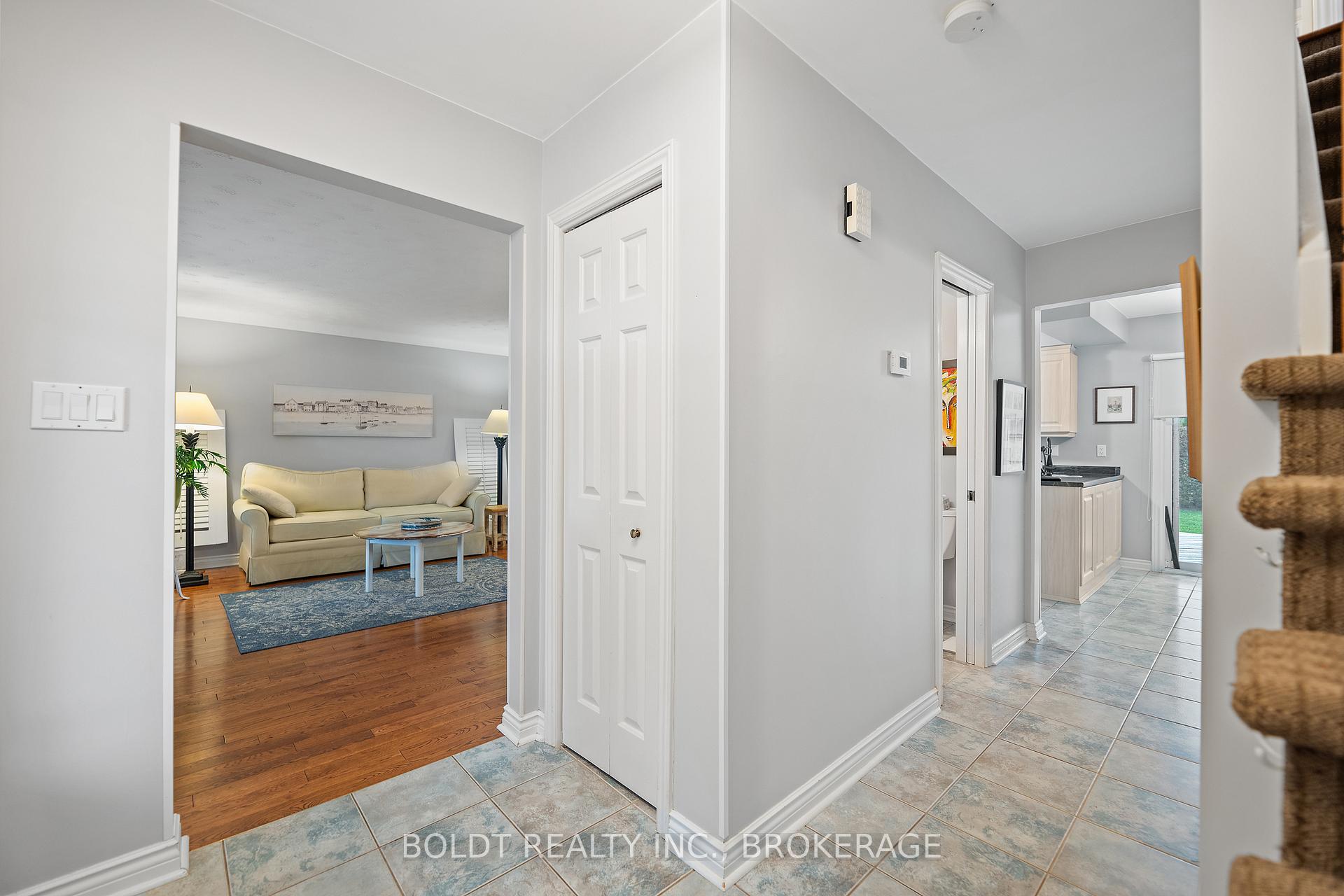 Photo 6 of 54 Belair Drive, St. Catharines, Port Dalhousie — HOMEH