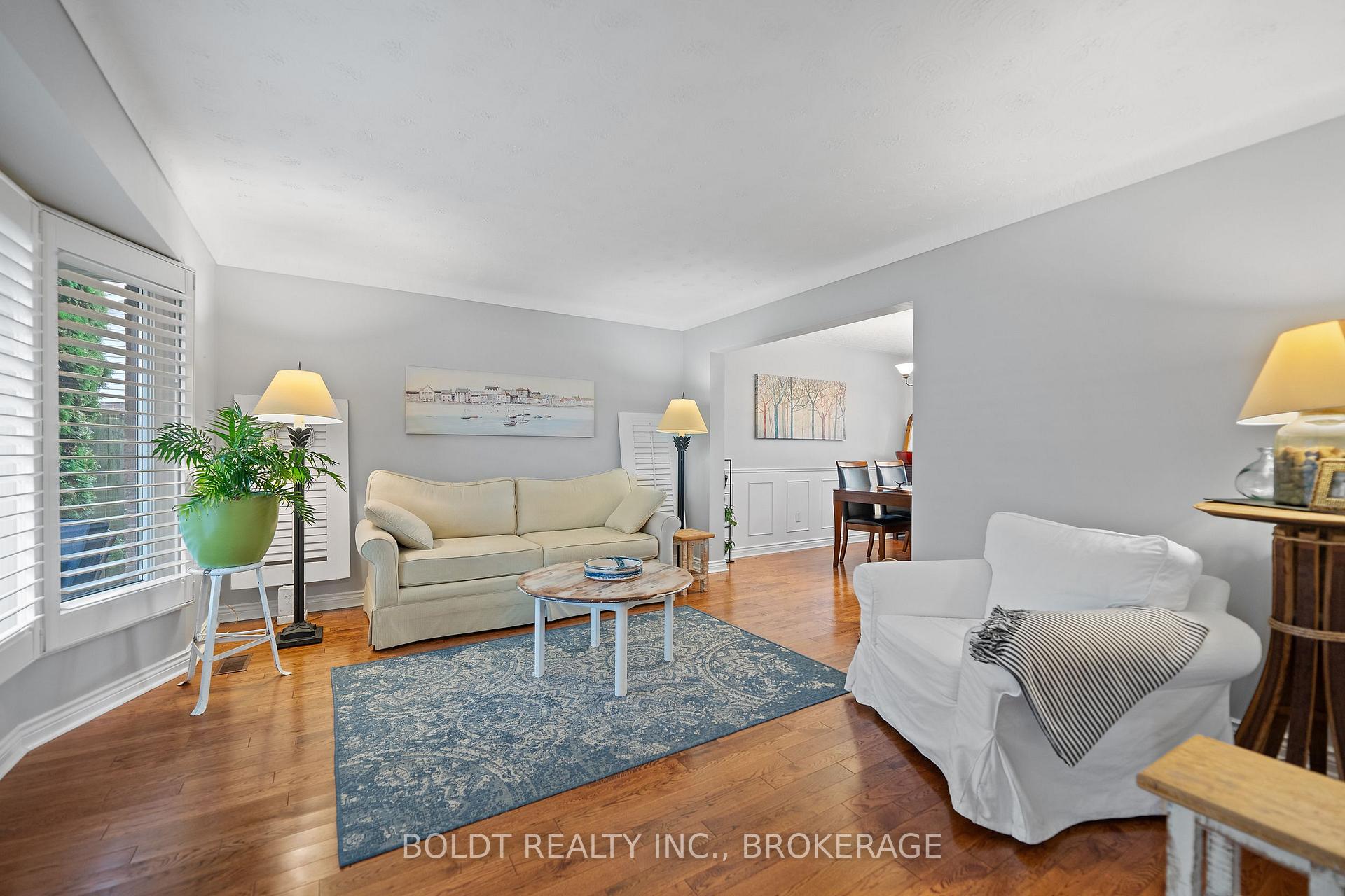 Photo 9 of 54 Belair Drive, St. Catharines, Port Dalhousie — HOMEH