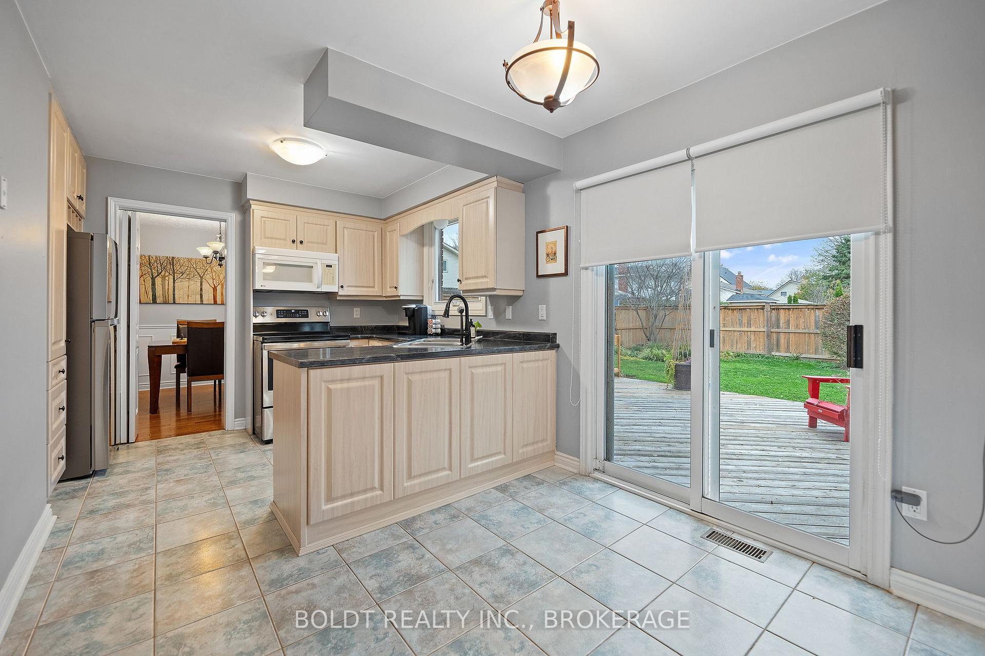 Photo 18 of 54 Belair Drive, St. Catharines, Port Dalhousie — HOMEH