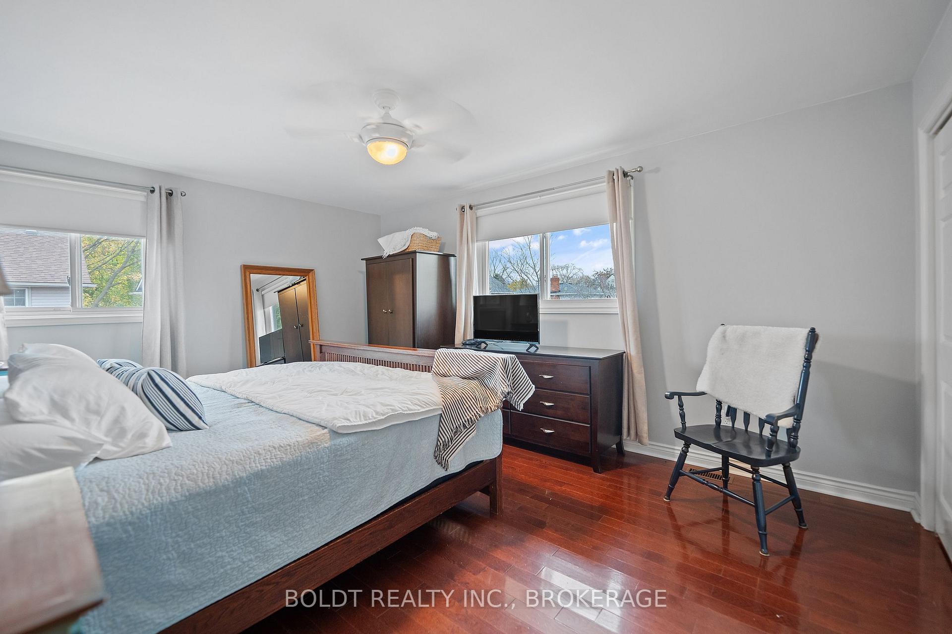 Photo 24 of 54 Belair Drive, St. Catharines, Port Dalhousie — HOMEH