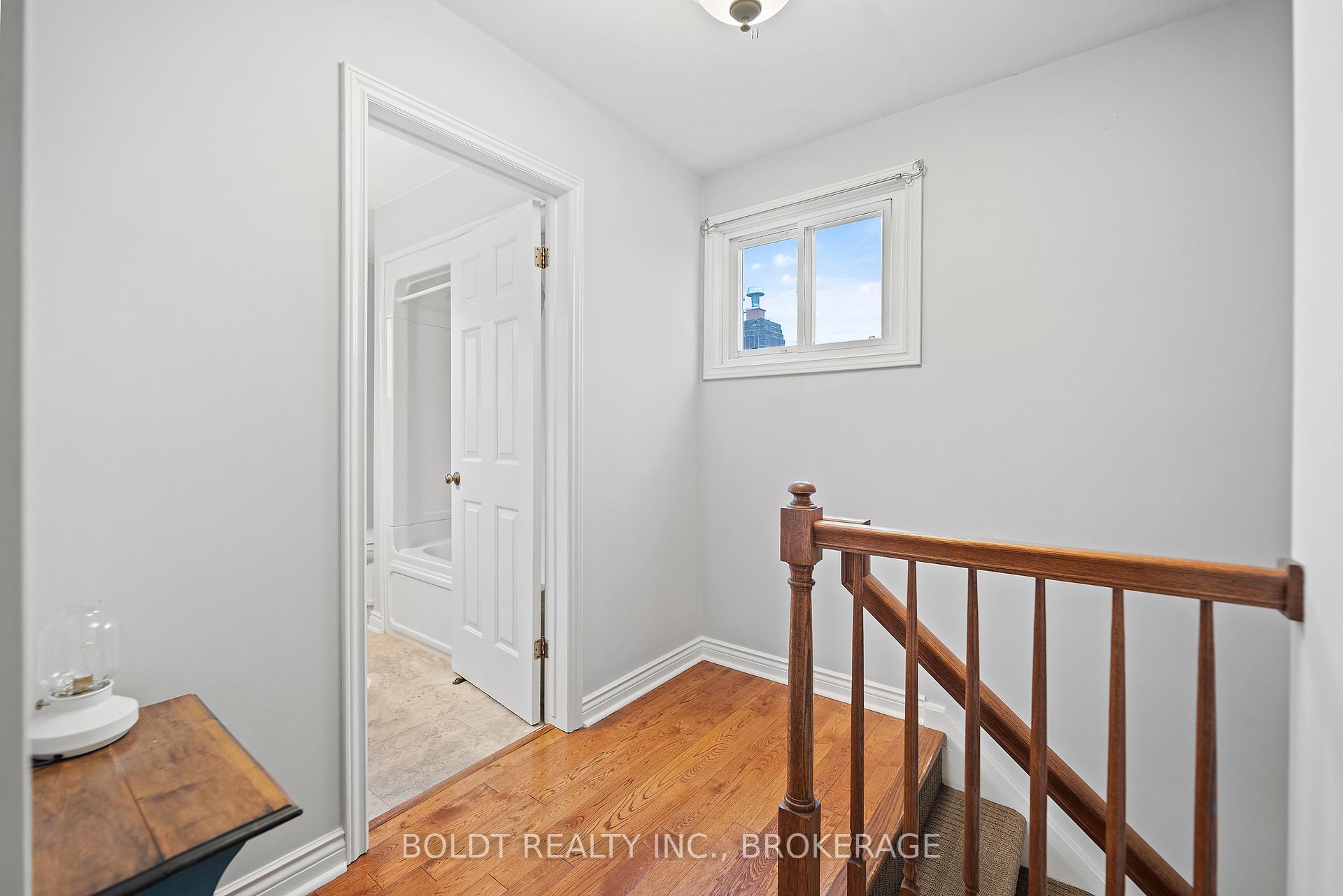 Photo 26 of 54 Belair Drive, St. Catharines, Port Dalhousie — HOMEH