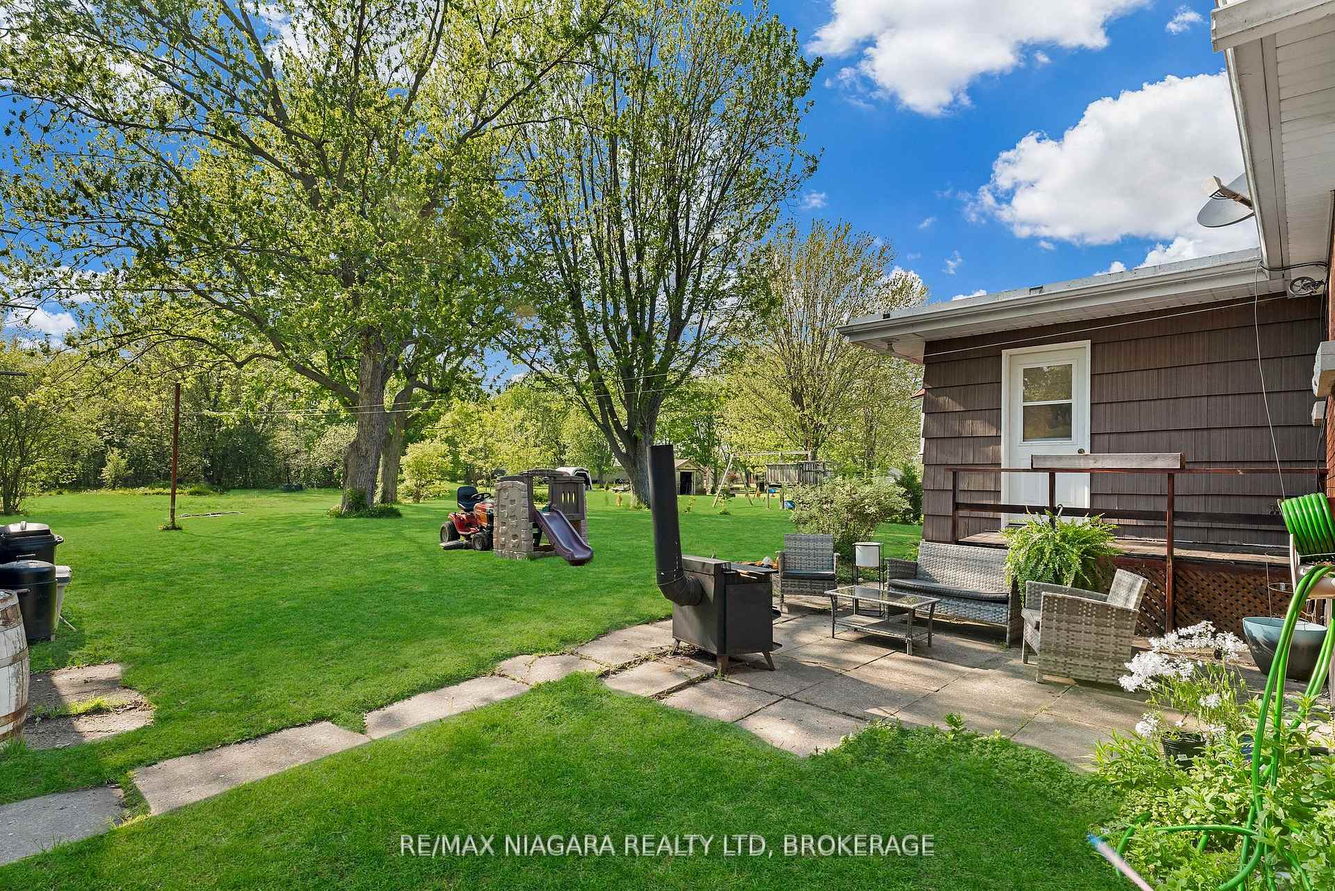 Photo 23 of 958 Silver Bay Road, Port Colborne, Sherkston — HOMEH