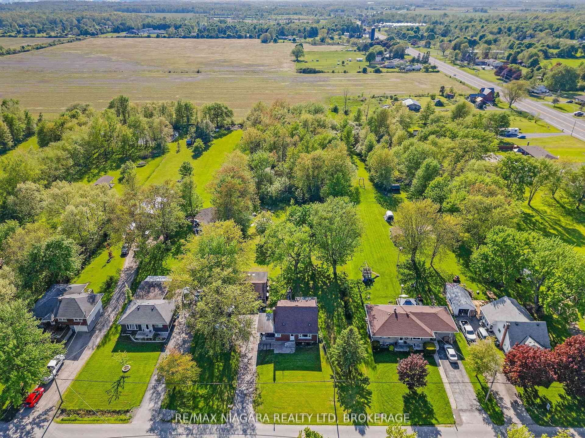 Photo 36 of 958 Silver Bay Road, Port Colborne, Sherkston — HOMEH