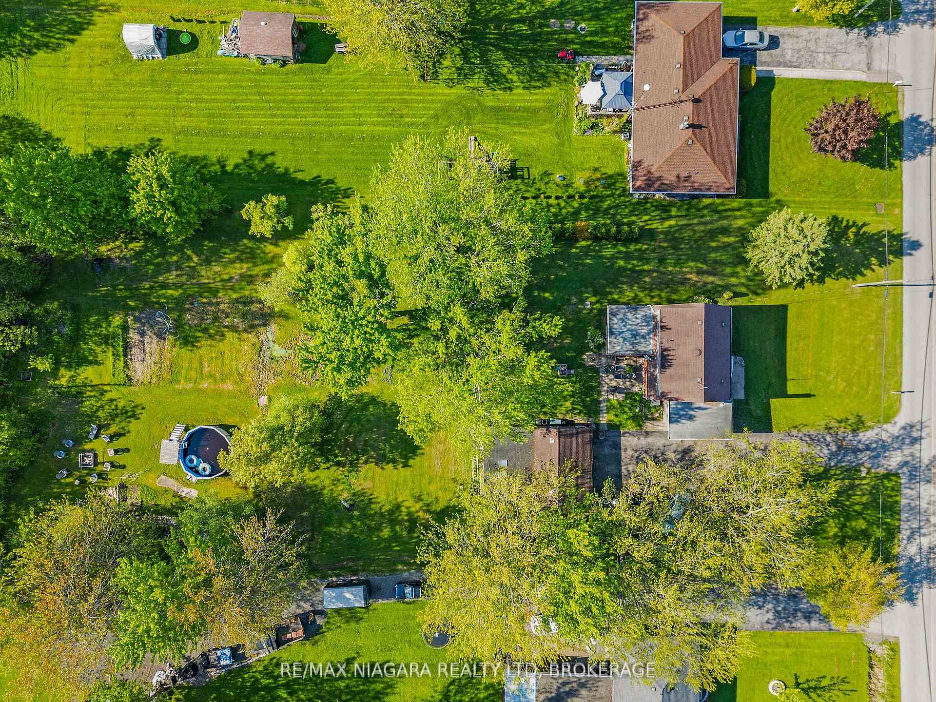 Photo 33 of 958 Silver Bay Road, Port Colborne, Sherkston — HOMEH
