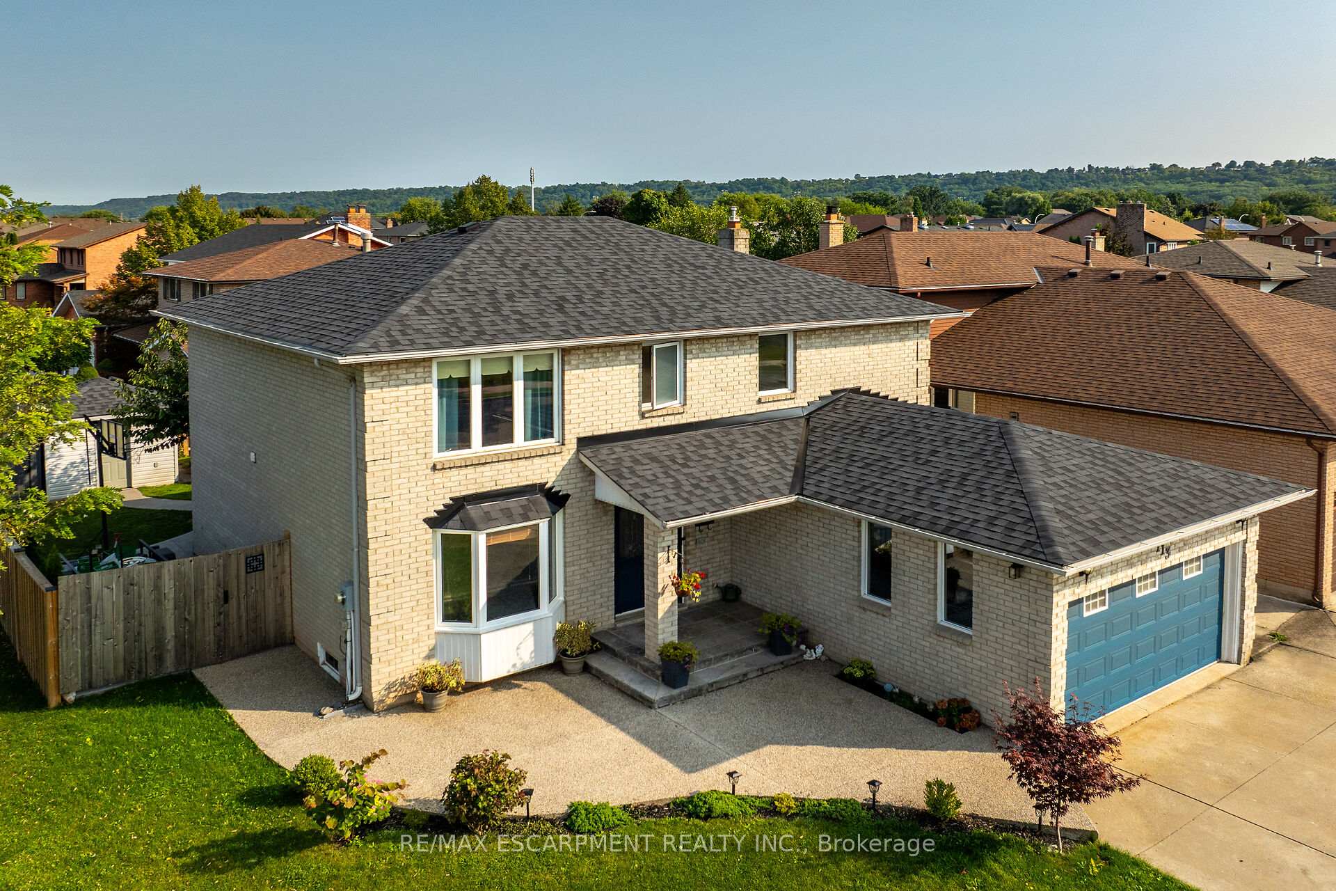 Photo 1 of 113 Valera Drive, Hamilton, Stoney Creek — HOMEH
