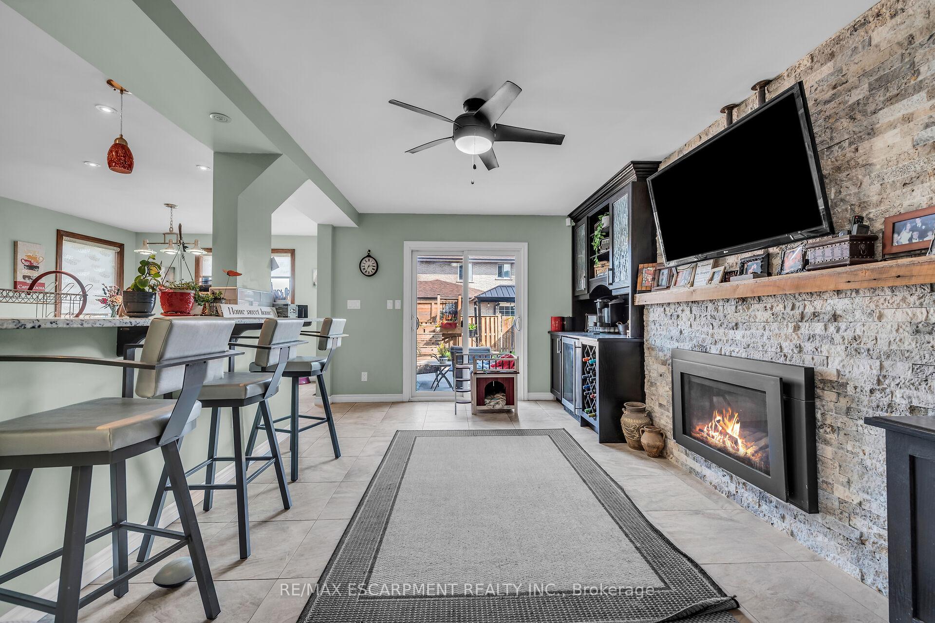 Photo 18 of 113 Valera Drive, Hamilton, Stoney Creek — HOMEH