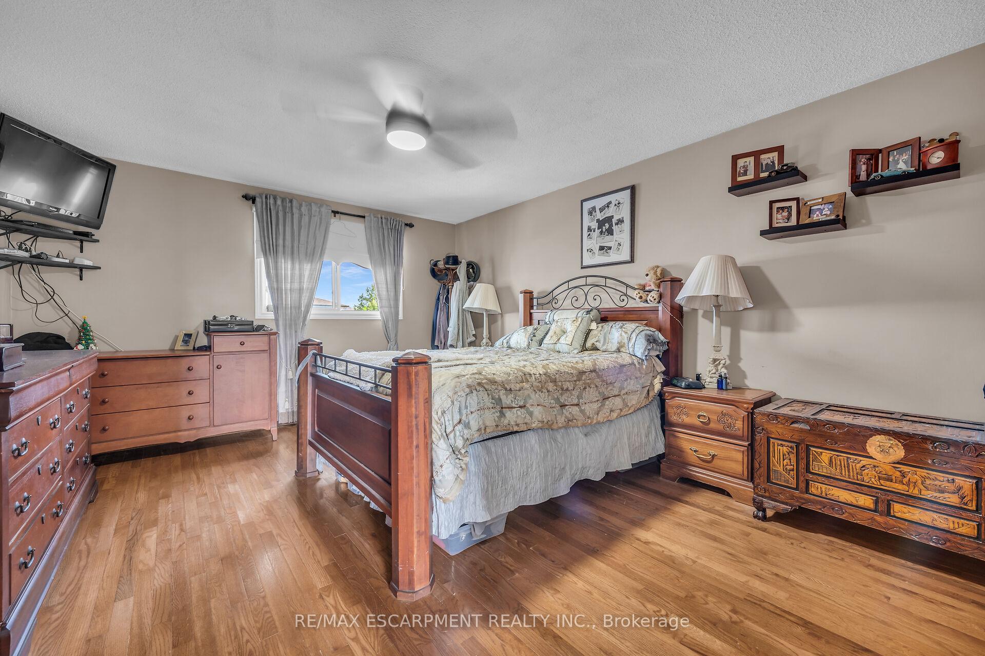 Photo 25 of 113 Valera Drive, Hamilton, Stoney Creek — HOMEH