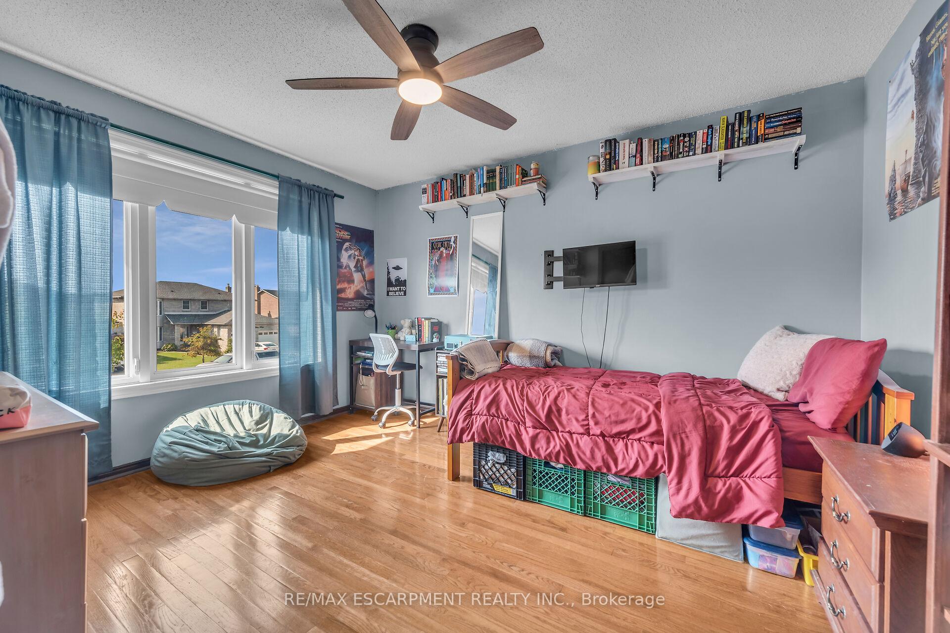 Photo 26 of 113 Valera Drive, Hamilton, Stoney Creek — HOMEH