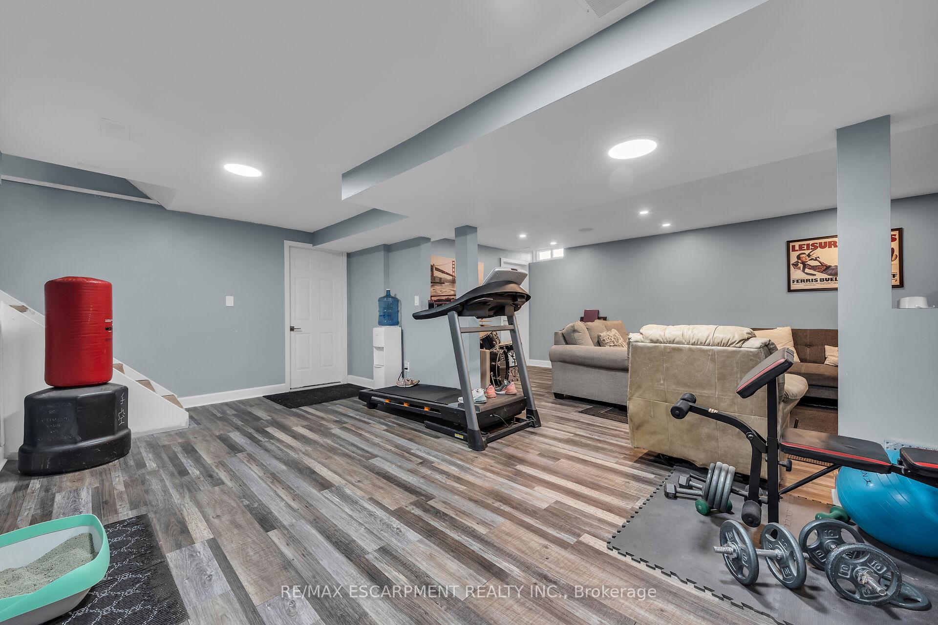 Photo 33 of 113 Valera Drive, Hamilton, Stoney Creek — HOMEH