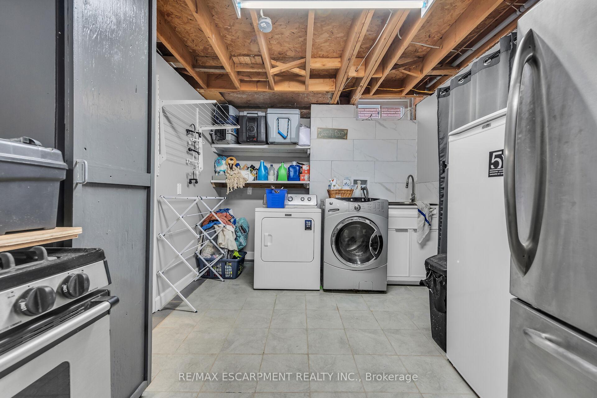 Photo 39 of 113 Valera Drive, Hamilton, Stoney Creek — HOMEH