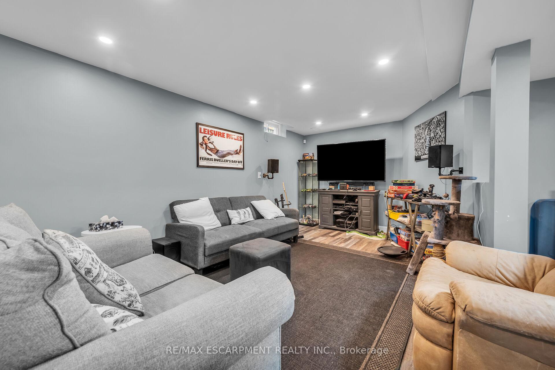 Photo 37 of 113 Valera Drive, Hamilton, Stoney Creek — HOMEH