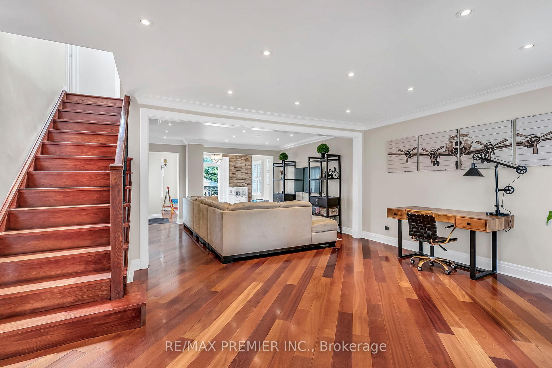 Photo 7 of 71 Hawman Avenue, Vaughan, Vaughan Grove — HOMEH