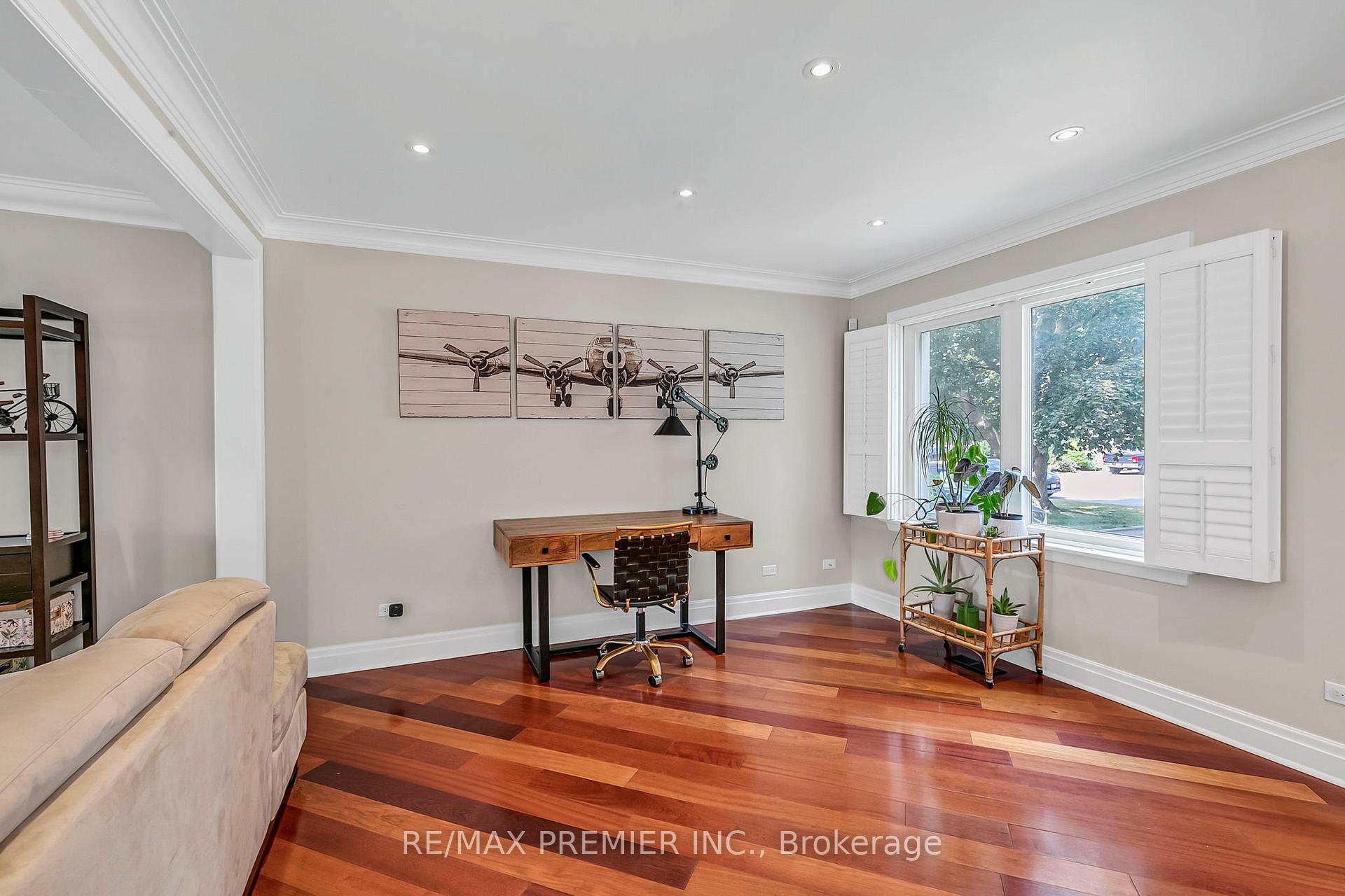 Photo 8 of 71 Hawman Avenue, Vaughan, Vaughan Grove — HOMEH