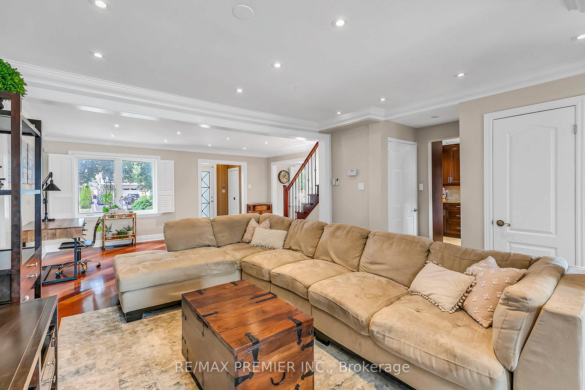 Photo 16 of 71 Hawman Avenue, Vaughan, Vaughan Grove — HOMEH