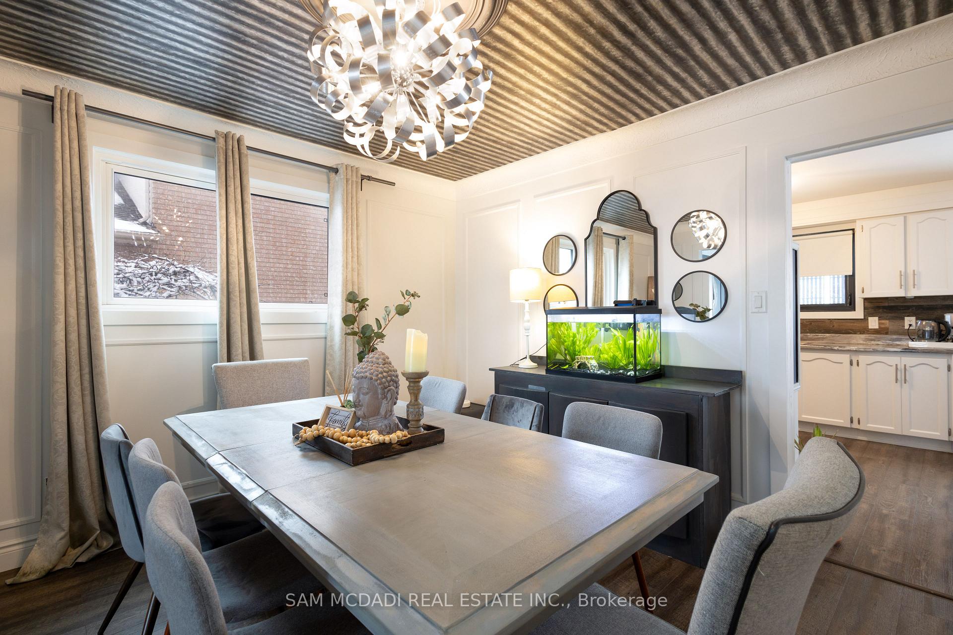 Photo 10 of 41 Regalview Drive, Hamilton, Stoney Creek — HOMEH
