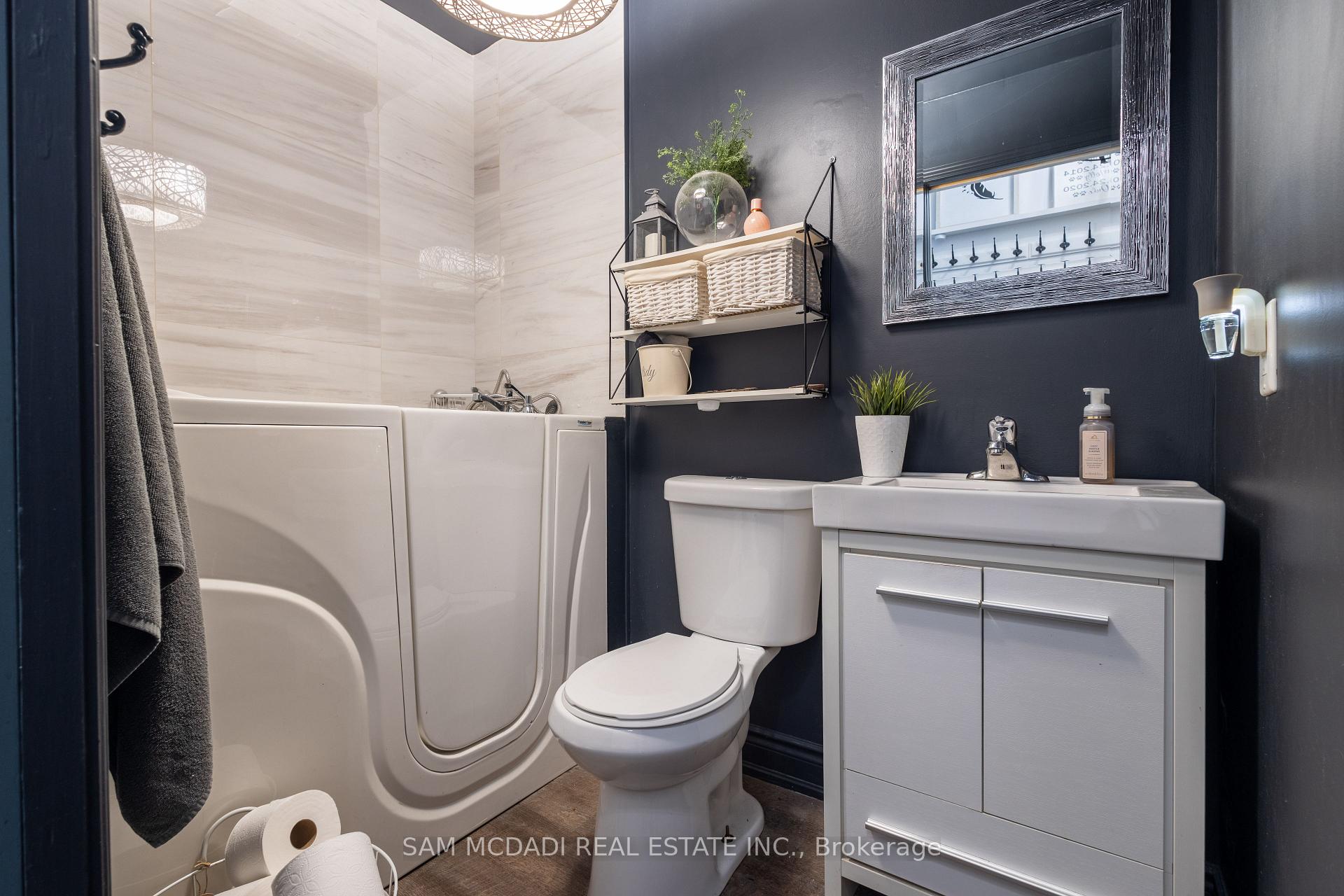 Photo 19 of 41 Regalview Drive, Hamilton, Stoney Creek — HOMEH