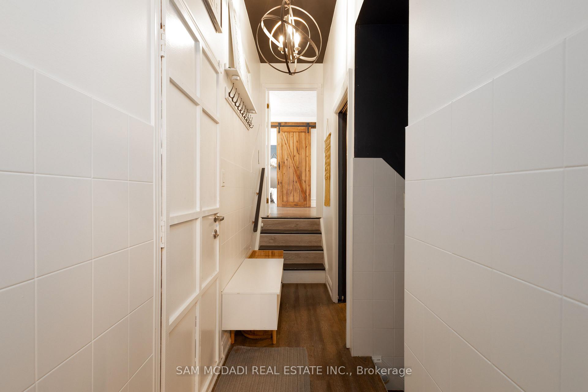 Photo 20 of 41 Regalview Drive, Hamilton, Stoney Creek — HOMEH