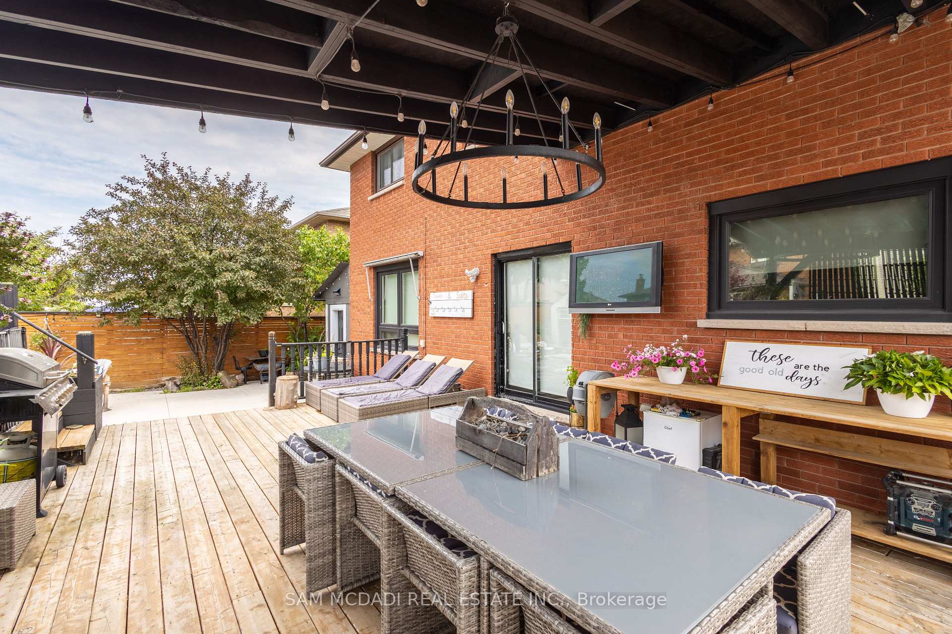 Photo 36 of 41 Regalview Drive, Hamilton, Stoney Creek — HOMEH