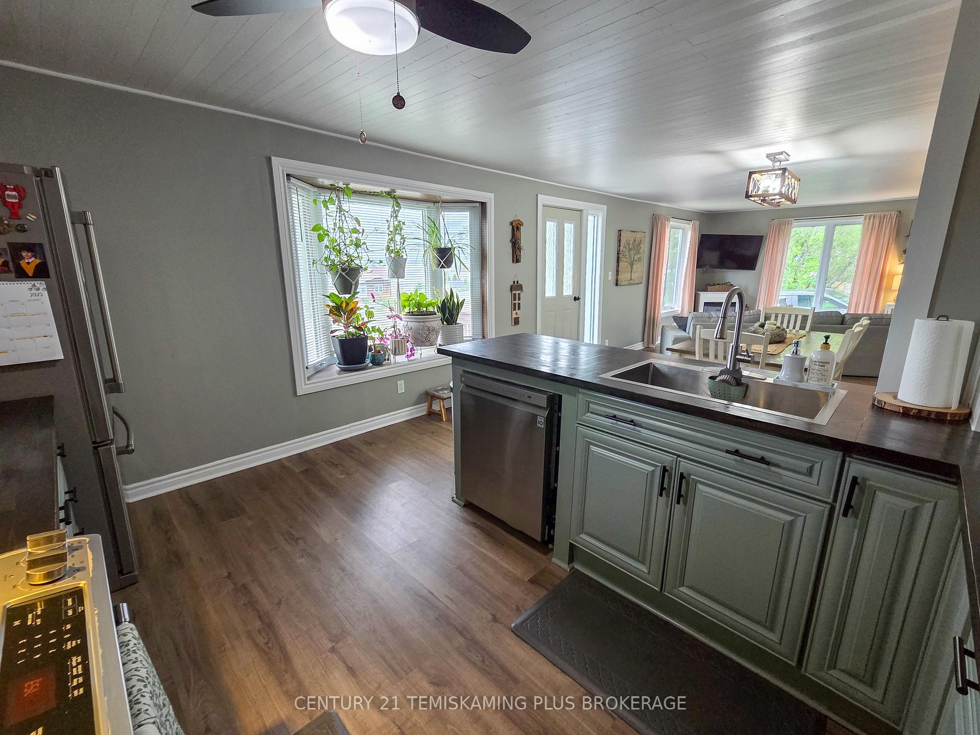 Photo 16 of 516 Lakeshore Road, Temiskaming Shores, New Liskeard — HOMEH