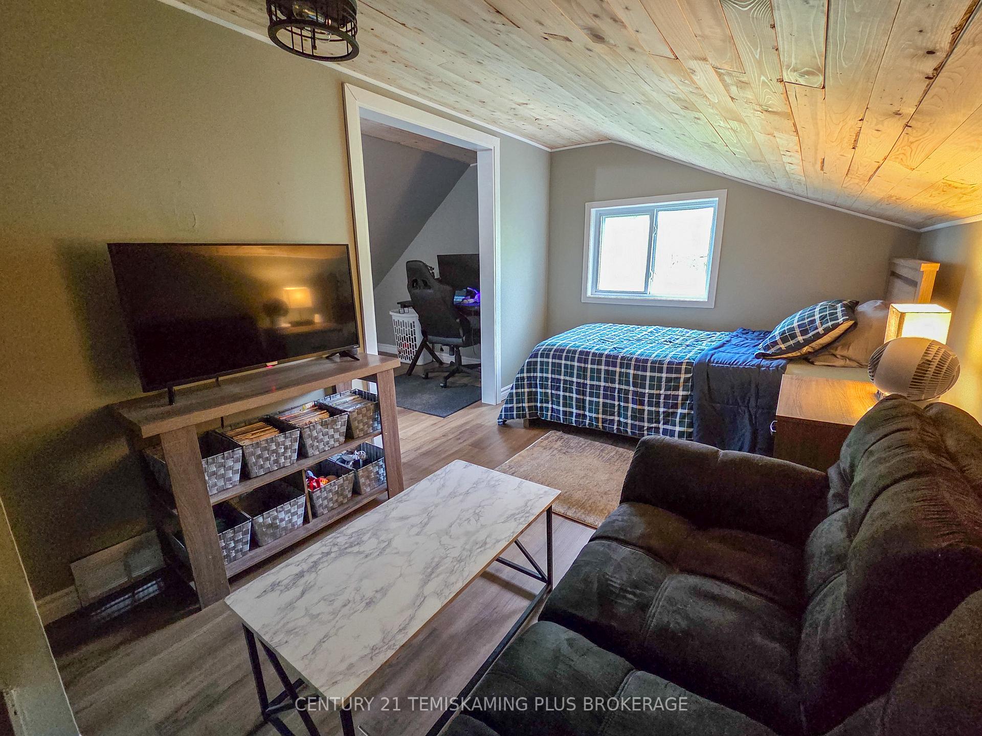 Photo 10 of 516 Lakeshore Road, Temiskaming Shores, New Liskeard — HOMEH