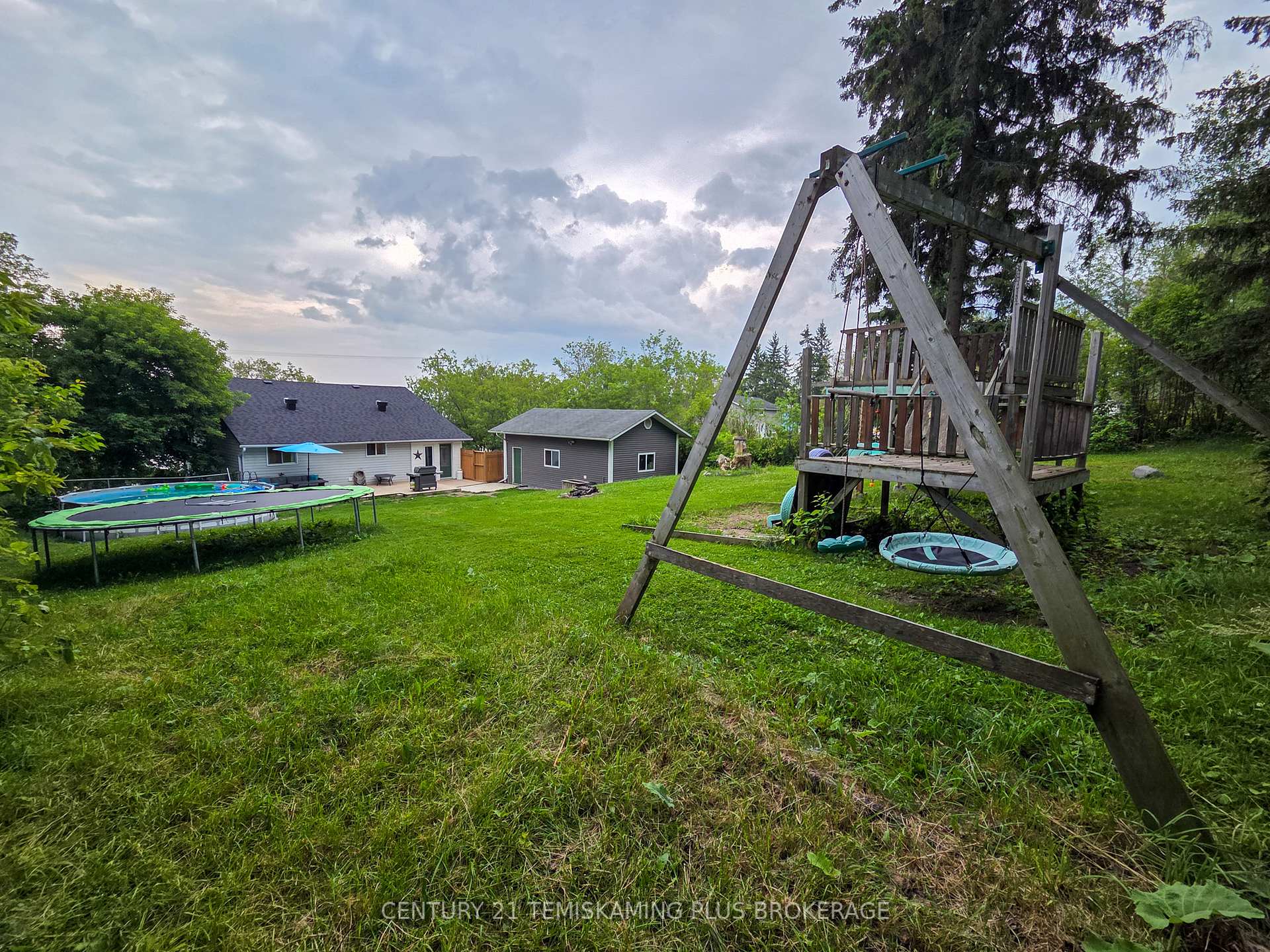 Photo 35 of 516 Lakeshore Road, Temiskaming Shores, New Liskeard — HOMEH