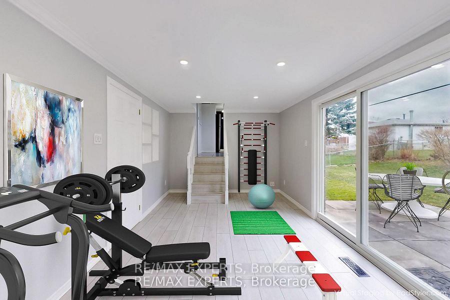 Photo 23 of 92 Clover Ridge Drive E, Ajax, South East — HOMEH