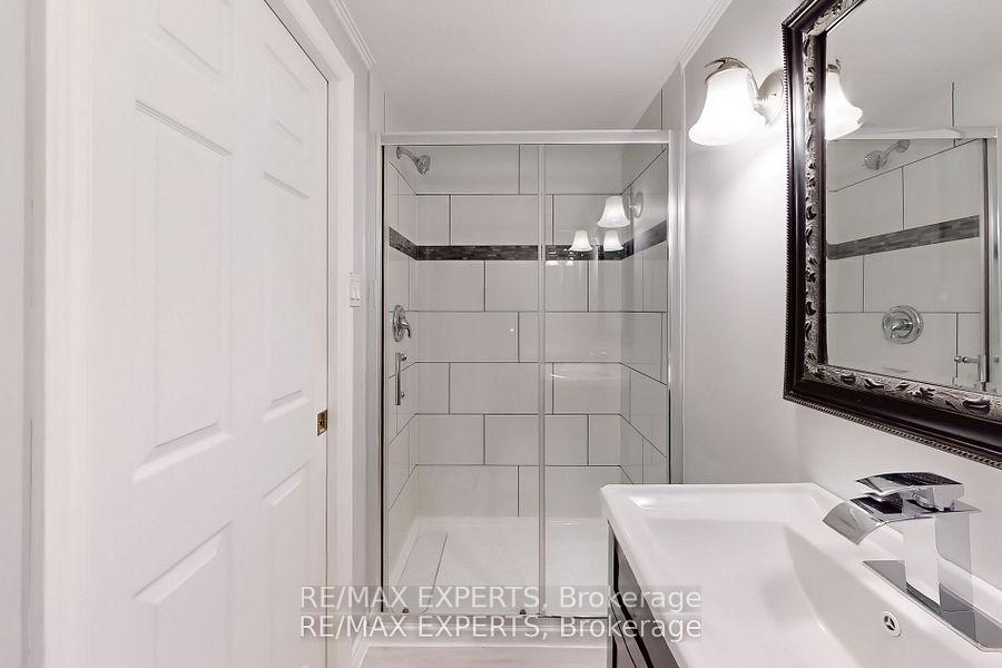 Photo 16 of 92 Clover Ridge Drive E, Ajax, South East — HOMEH