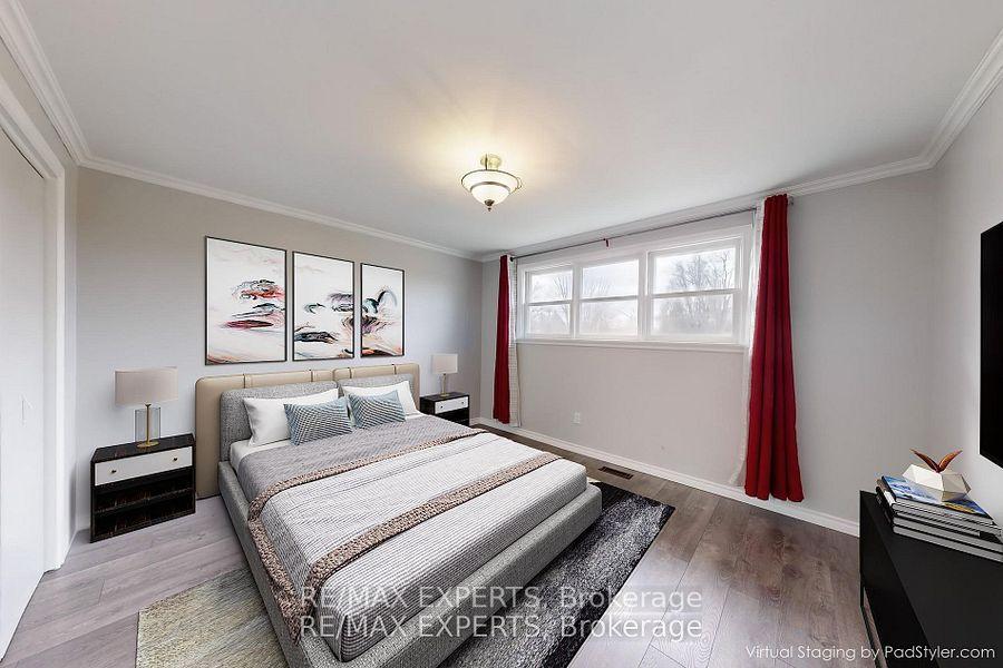 Photo 9 of 92 Clover Ridge Drive E, Ajax, South East — HOMEH