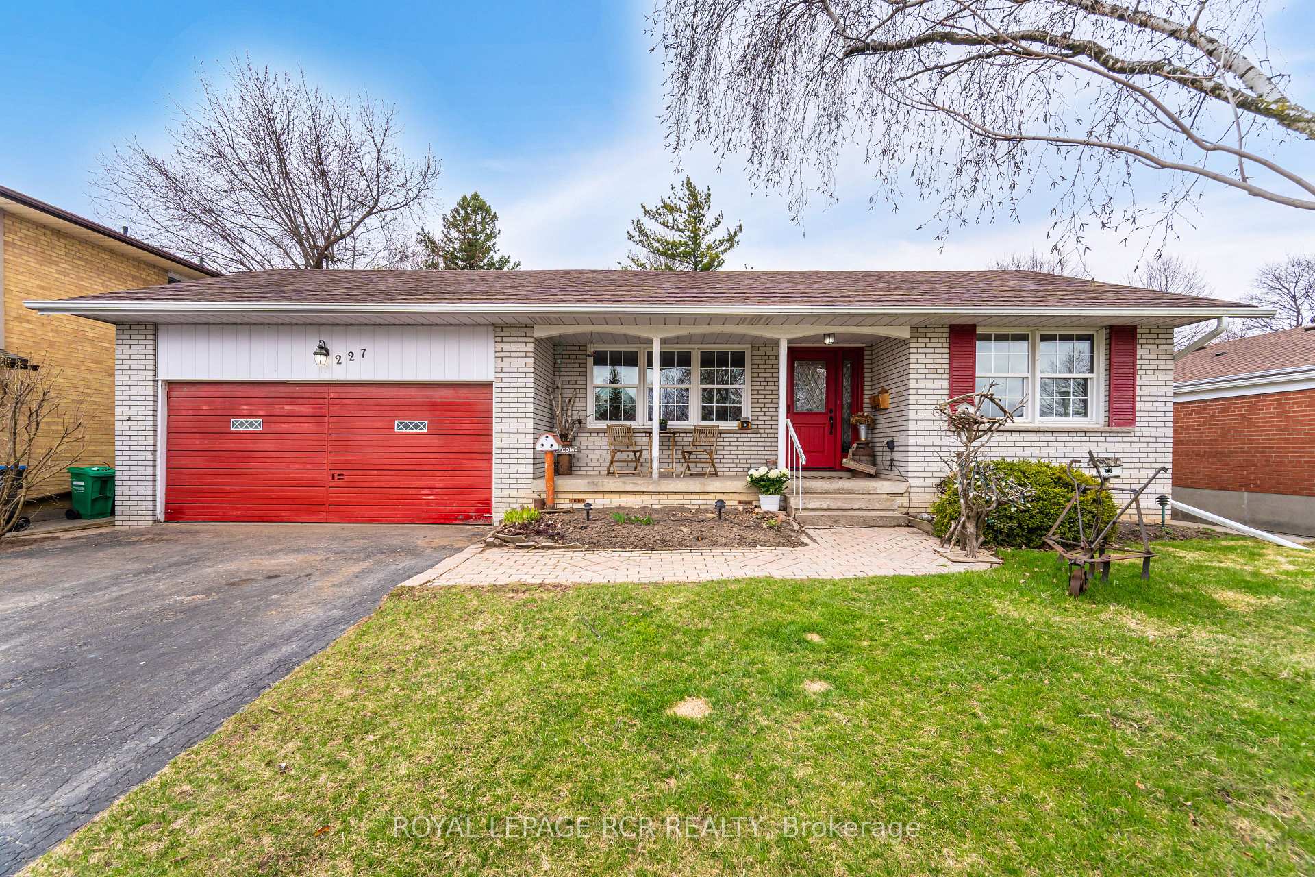 Photo 1 of 227 Elizabeth Street S, Brampton, Brampton South — HOMEH