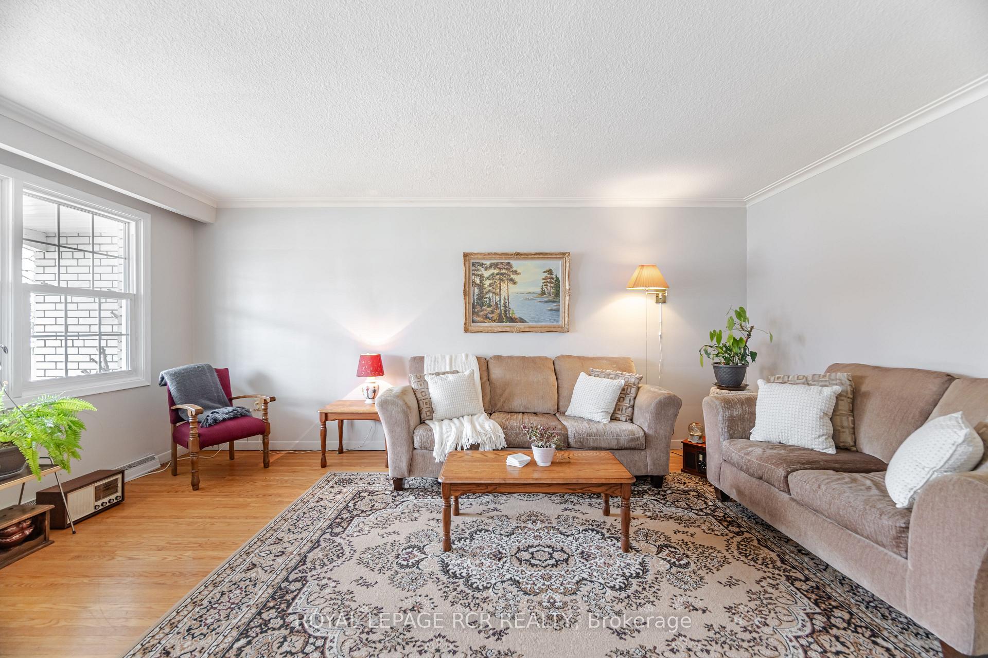 Photo 40 of 227 Elizabeth Street S, Brampton, Brampton South — HOMEH