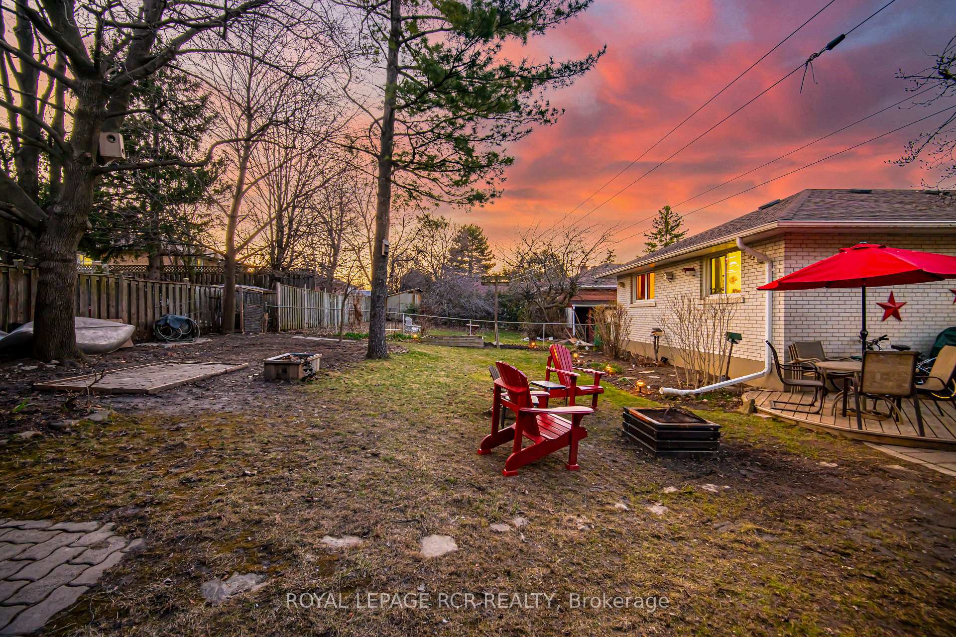 Photo 36 of 227 Elizabeth Street S, Brampton, Brampton South — HOMEH