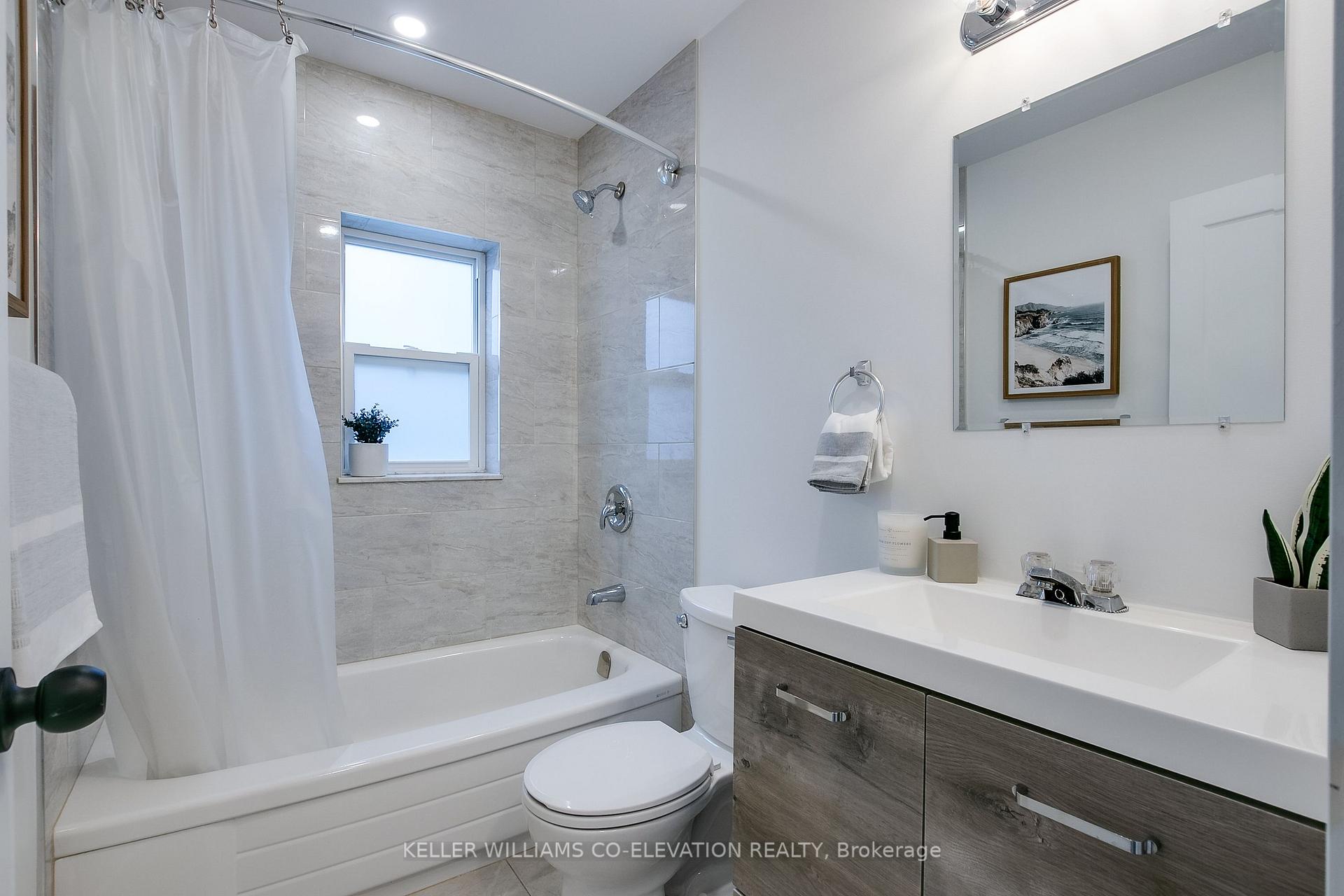 Photo 32 of 1006 Mount Pleasant Road, Toronto, Mount Pleasant West — HOMEH
