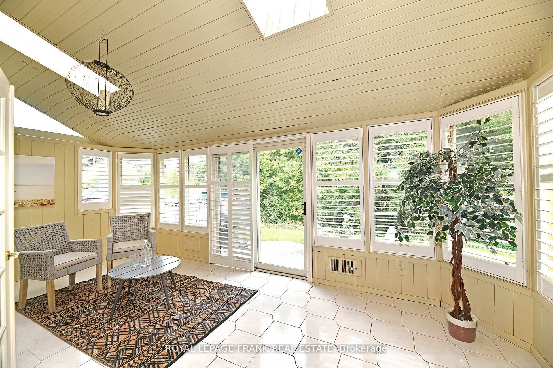 Photo 15 of 82 Grath Crescent, Whitby, Blue Grass Meadows — HOMEH
