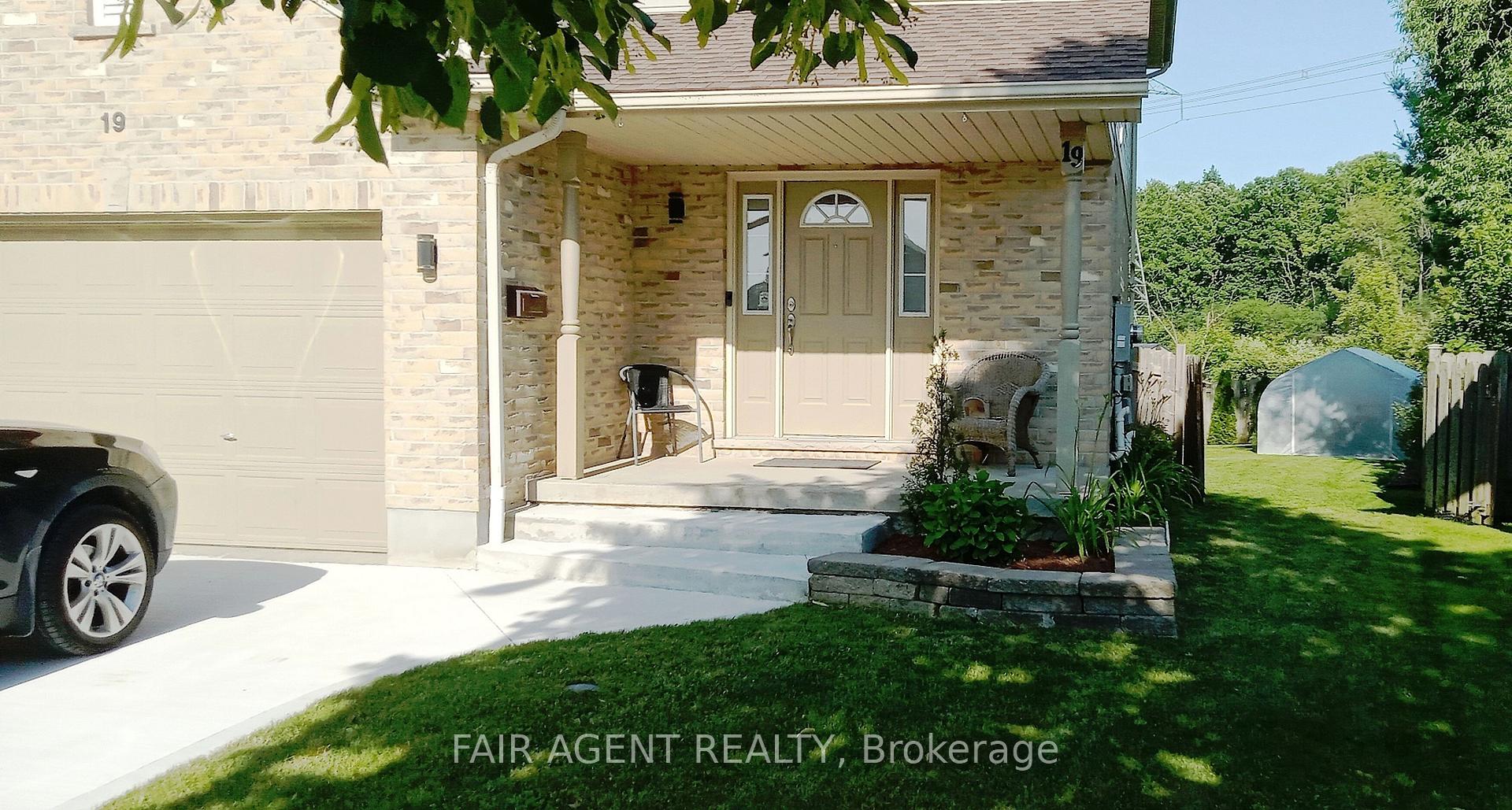 Photo 15 of 19 Linden Lane, St. Thomas — HOMEH